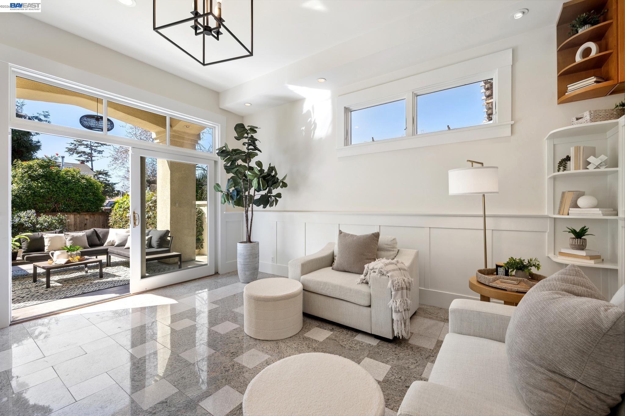 Detail Gallery Image 33 of 56 For 3226 Fairview Ave, Alameda,  CA 94501 - 3 Beds | 2/1 Baths