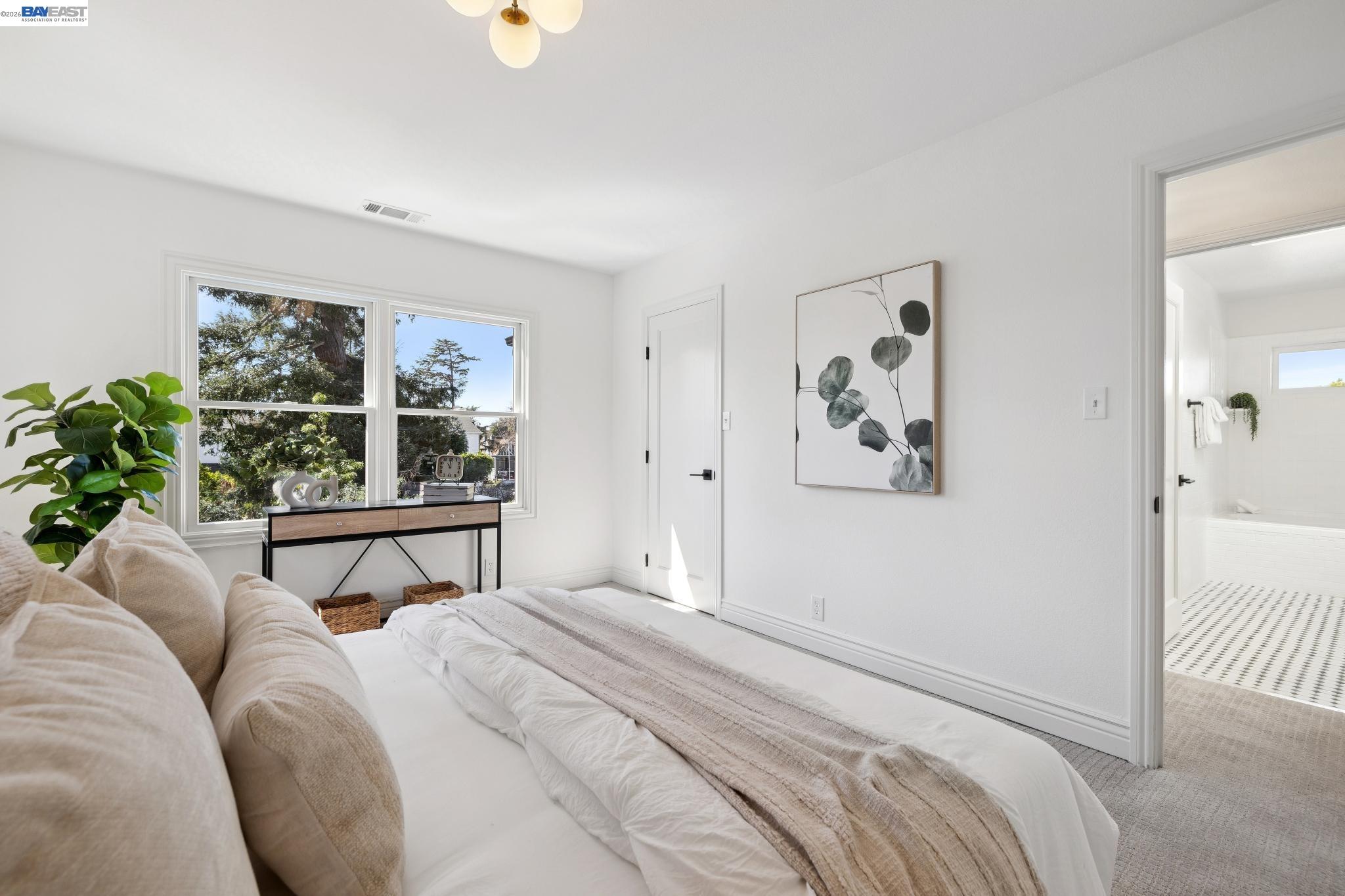 Detail Gallery Image 41 of 56 For 3226 Fairview Ave, Alameda,  CA 94501 - 3 Beds | 2/1 Baths