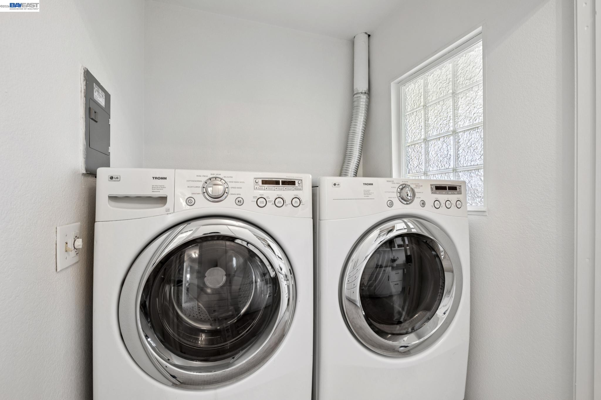 Detail Gallery Image 48 of 56 For 3226 Fairview Ave, Alameda,  CA 94501 - 3 Beds | 2/1 Baths