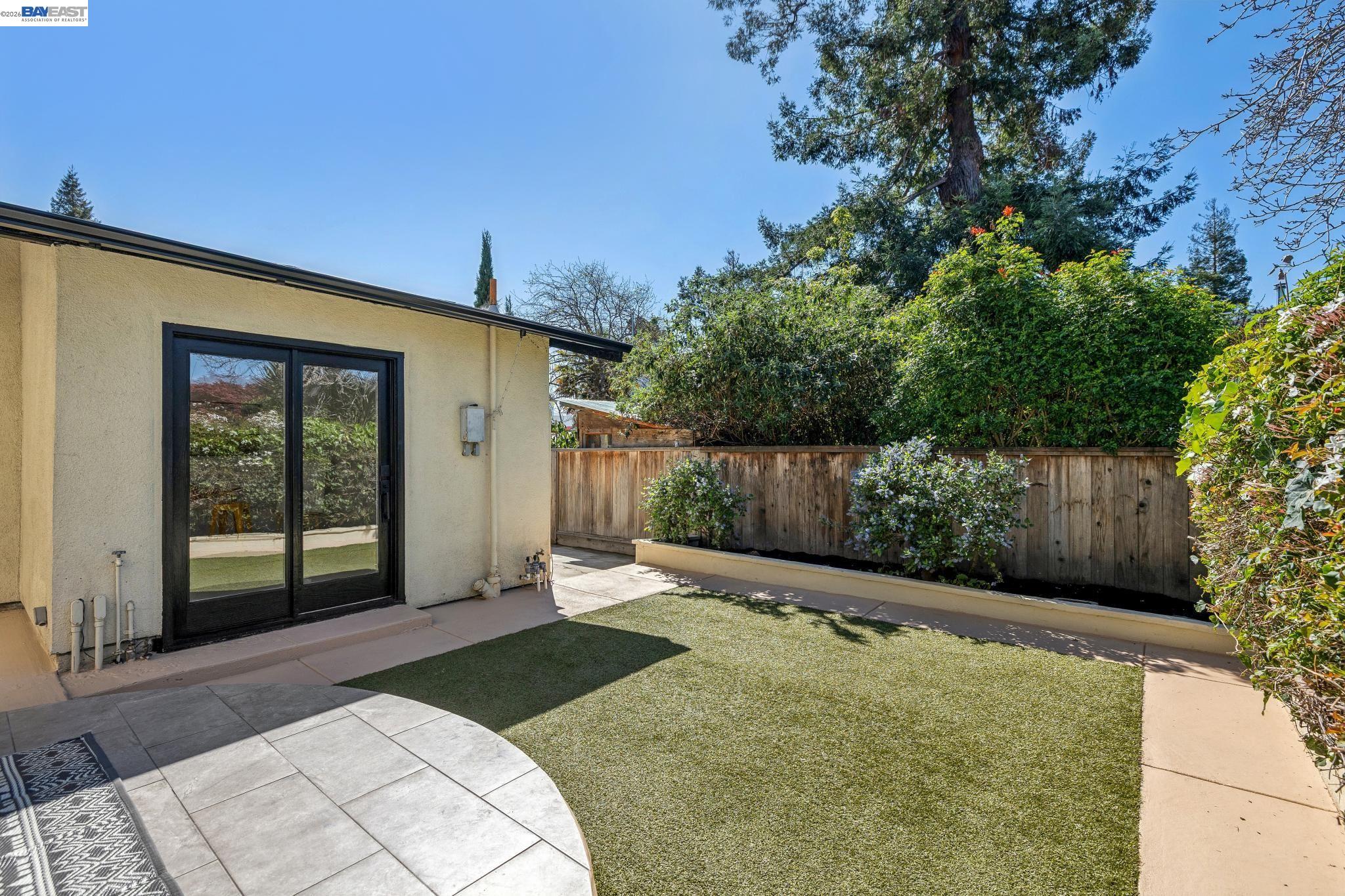 Detail Gallery Image 52 of 56 For 3226 Fairview Ave, Alameda,  CA 94501 - 3 Beds | 2/1 Baths