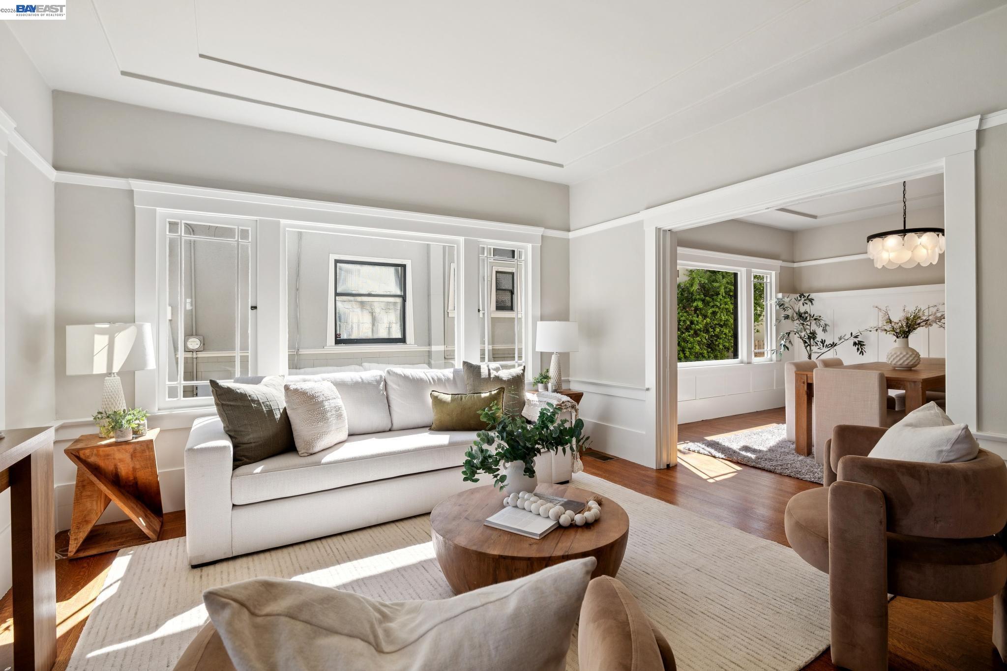 Detail Gallery Image 8 of 56 For 3226 Fairview Ave, Alameda,  CA 94501 - 3 Beds | 2/1 Baths