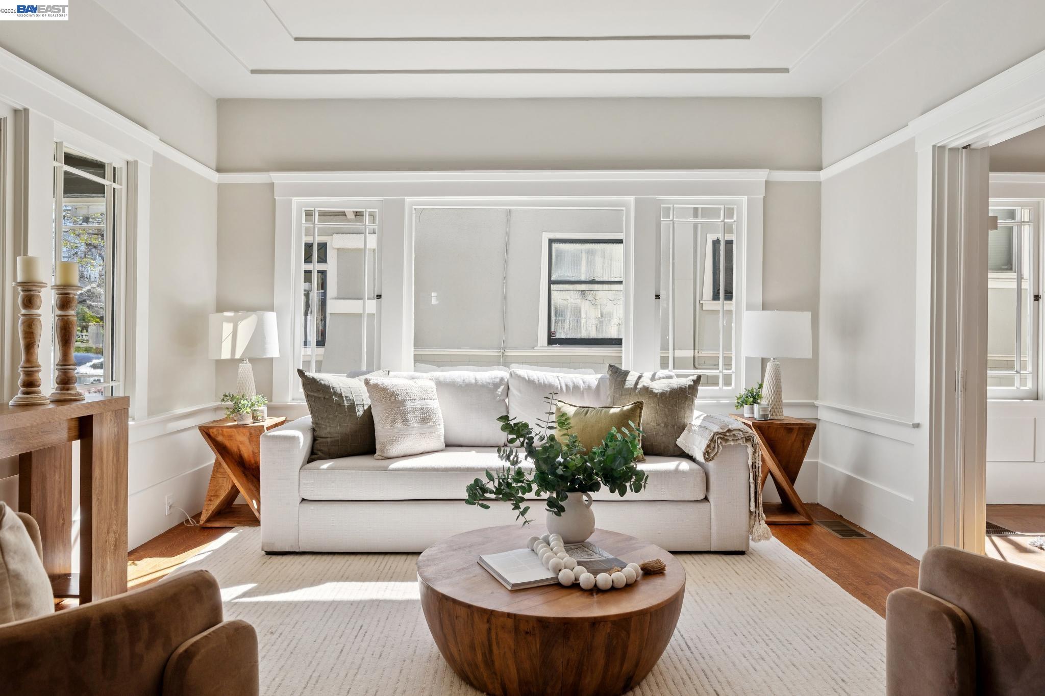 Detail Gallery Image 9 of 56 For 3226 Fairview Ave, Alameda,  CA 94501 - 3 Beds | 2/1 Baths