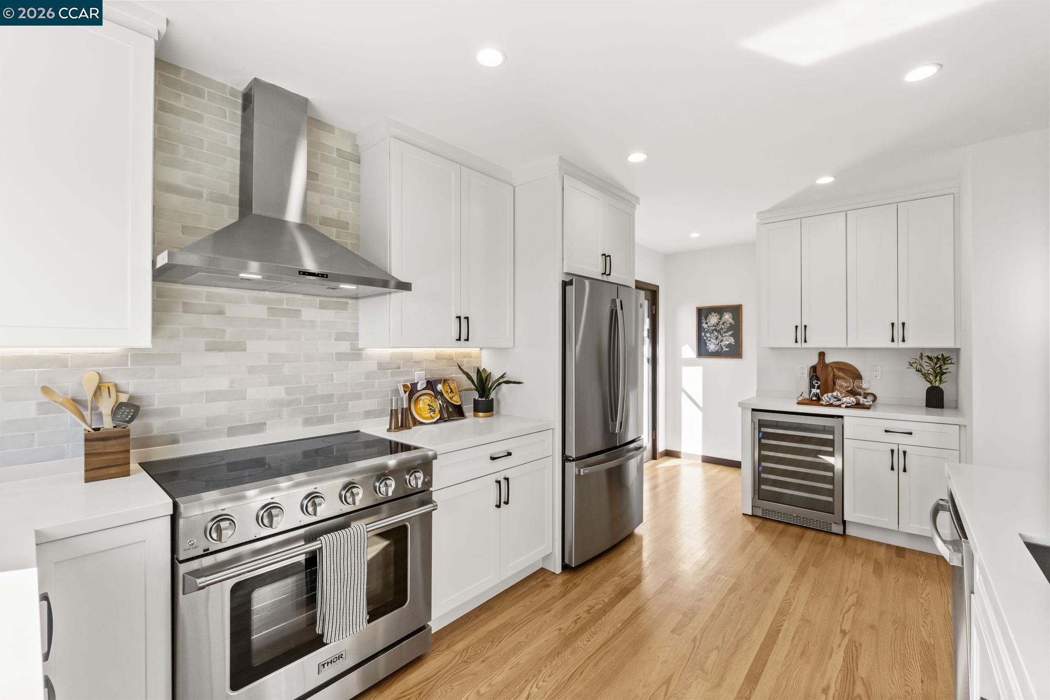 Detail Gallery Image 16 of 57 For 1160 Miller, Berkeley,  CA 94708 - 4 Beds | 3 Baths