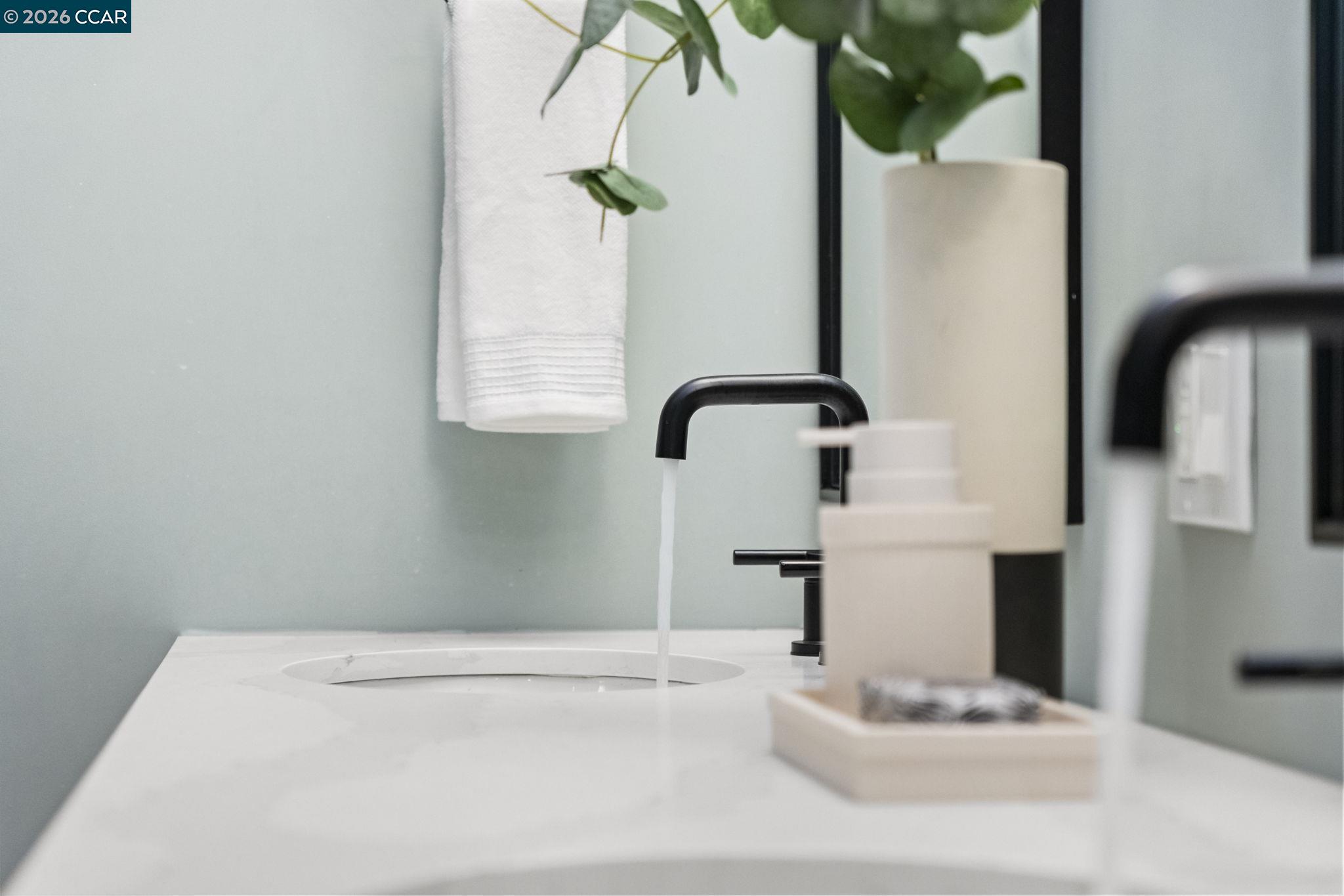 Detail Gallery Image 40 of 57 For 1160 Miller, Berkeley,  CA 94708 - 4 Beds | 3 Baths