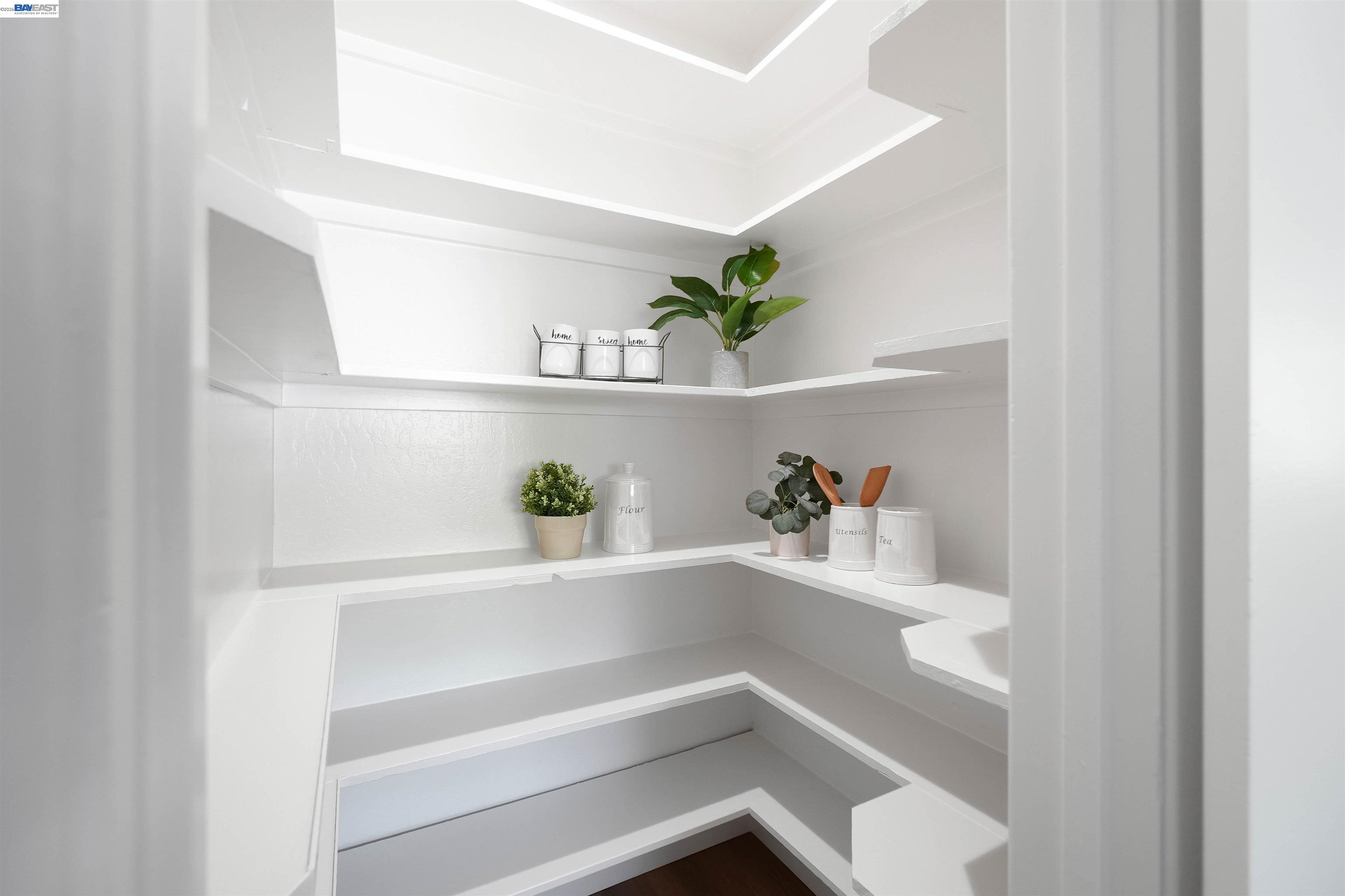 Detail Gallery Image 22 of 57 For 30683 Vanderbilt St, Hayward,  CA 94544 - 4 Beds | 2 Baths