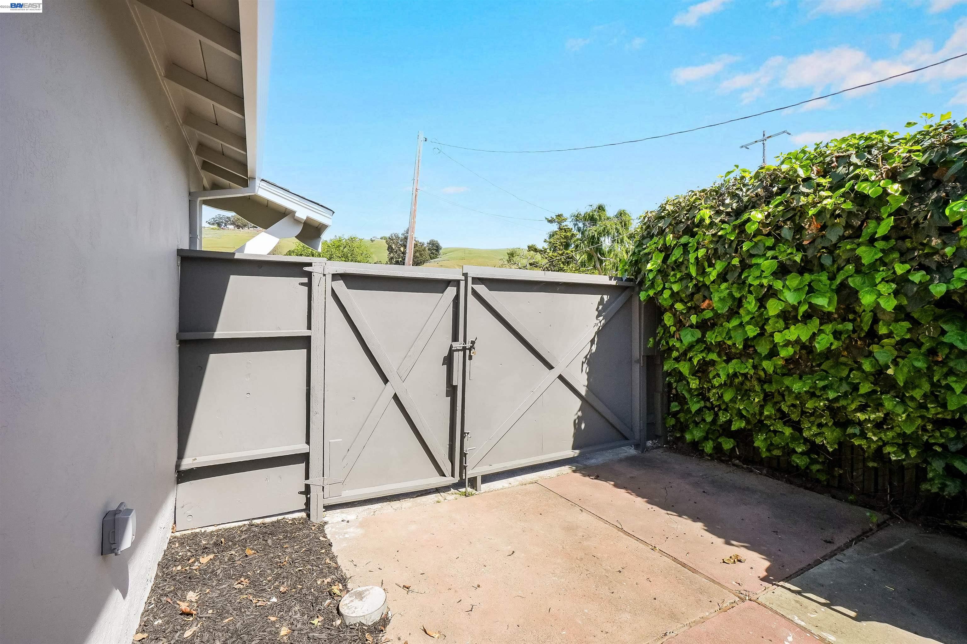 Detail Gallery Image 56 of 57 For 30683 Vanderbilt St, Hayward,  CA 94544 - 4 Beds | 2 Baths