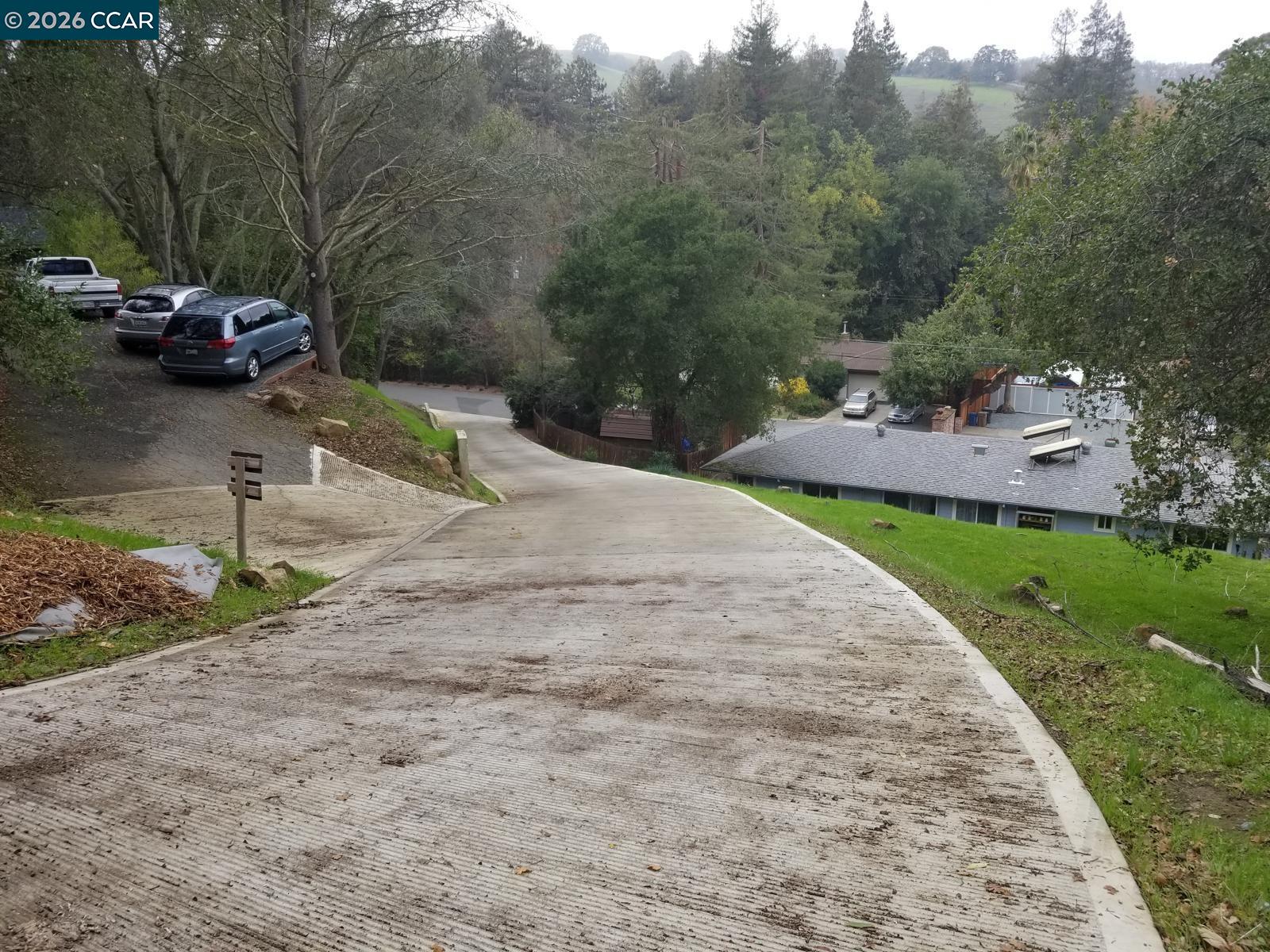 Detail Gallery Image 6 of 7 For 16 Brandywine Way, Martinez,  CA 94553 - – Beds | – Baths