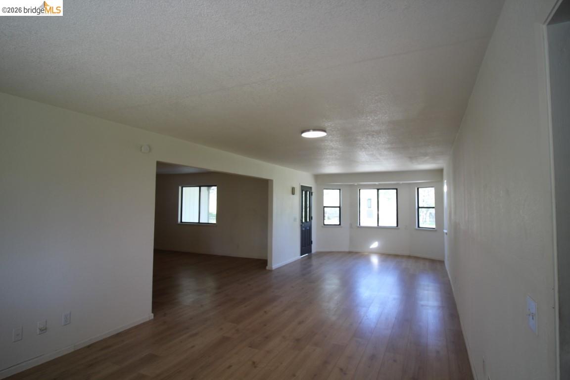 Detail Gallery Image 4 of 20 For 10477 Violetta, Coulterville,  CA 95311 - 2 Beds | 2 Baths