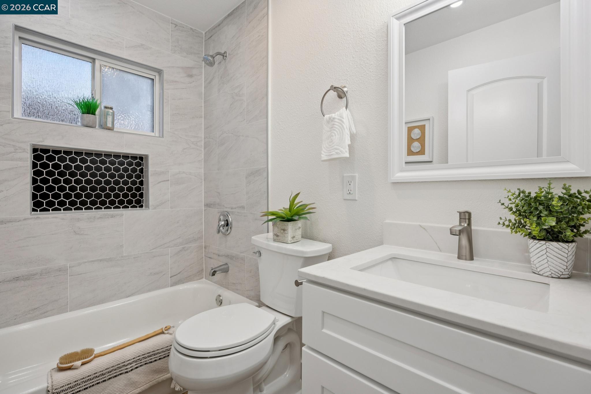 Detail Gallery Image 18 of 29 For 4508 Stevenson Blvd, Fremont,  CA 94538 - 3 Beds | 2/1 Baths