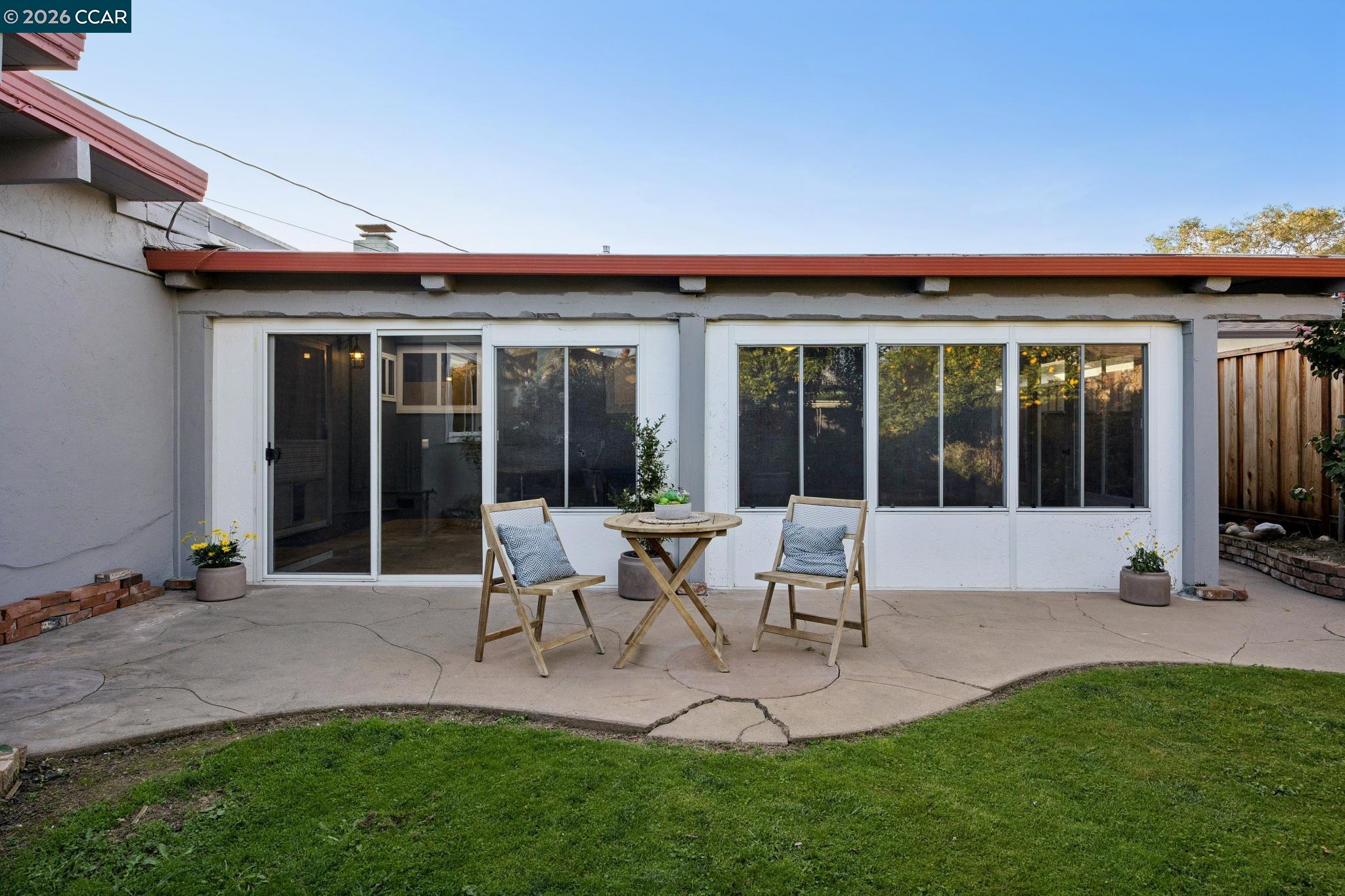 Detail Gallery Image 25 of 29 For 4508 Stevenson Blvd, Fremont,  CA 94538 - 3 Beds | 2/1 Baths