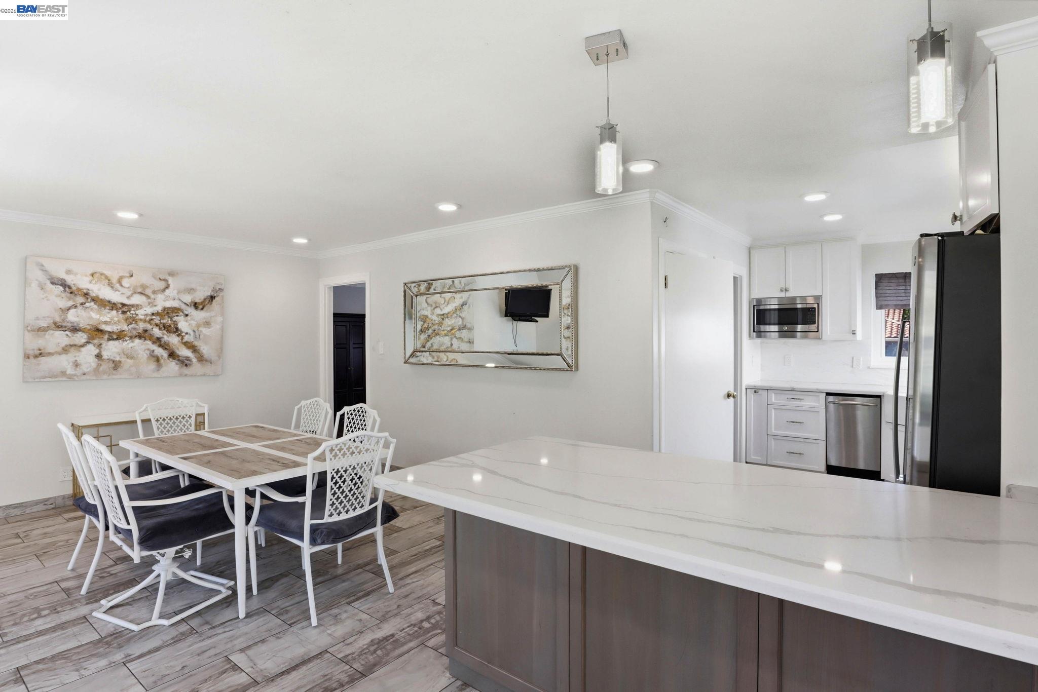 Detail Gallery Image 14 of 38 For 1233 Benedict Ct, San Leandro,  CA 94577 - 3 Beds | 2 Baths