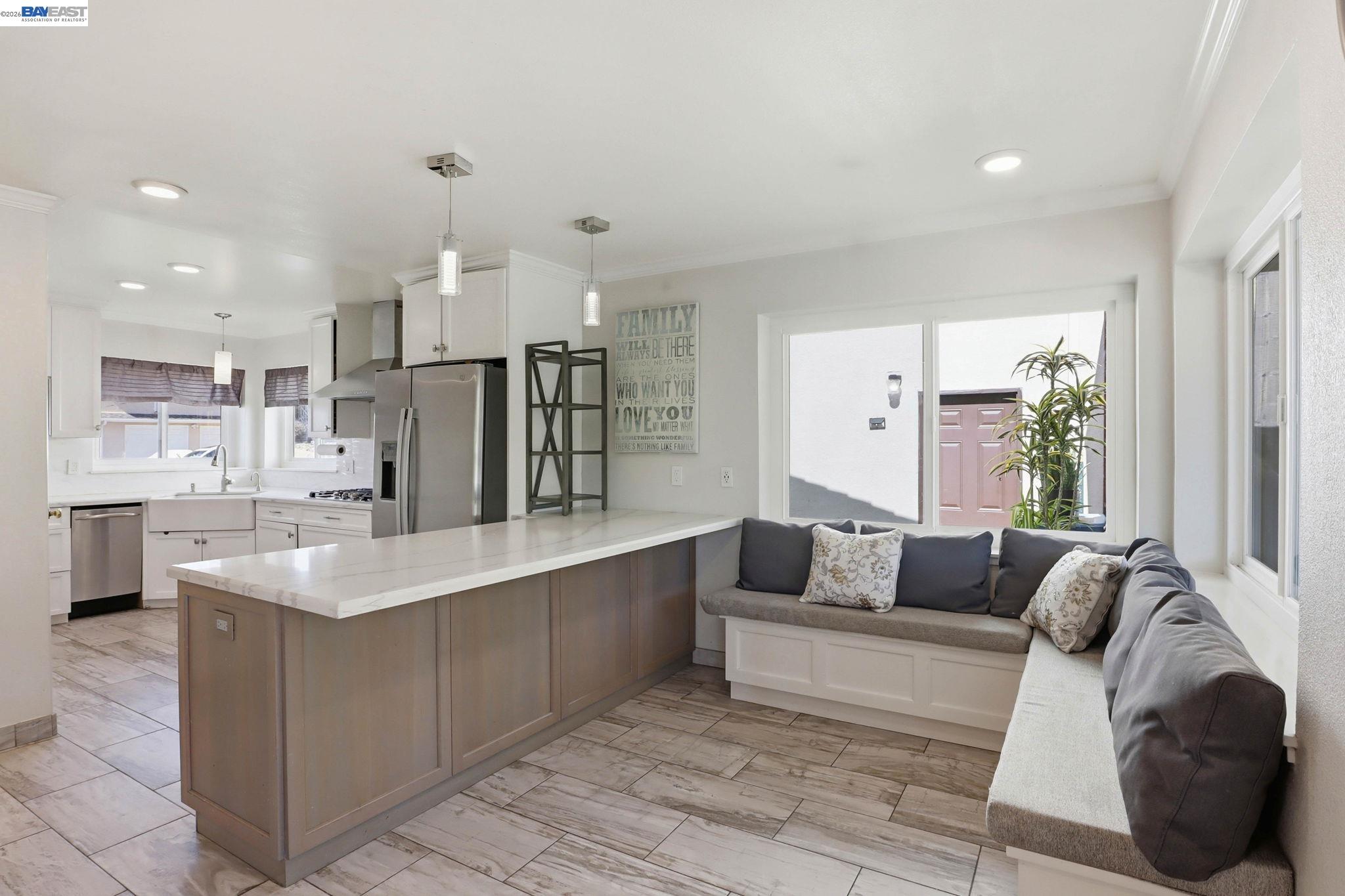 Detail Gallery Image 15 of 38 For 1233 Benedict Ct, San Leandro,  CA 94577 - 3 Beds | 2 Baths