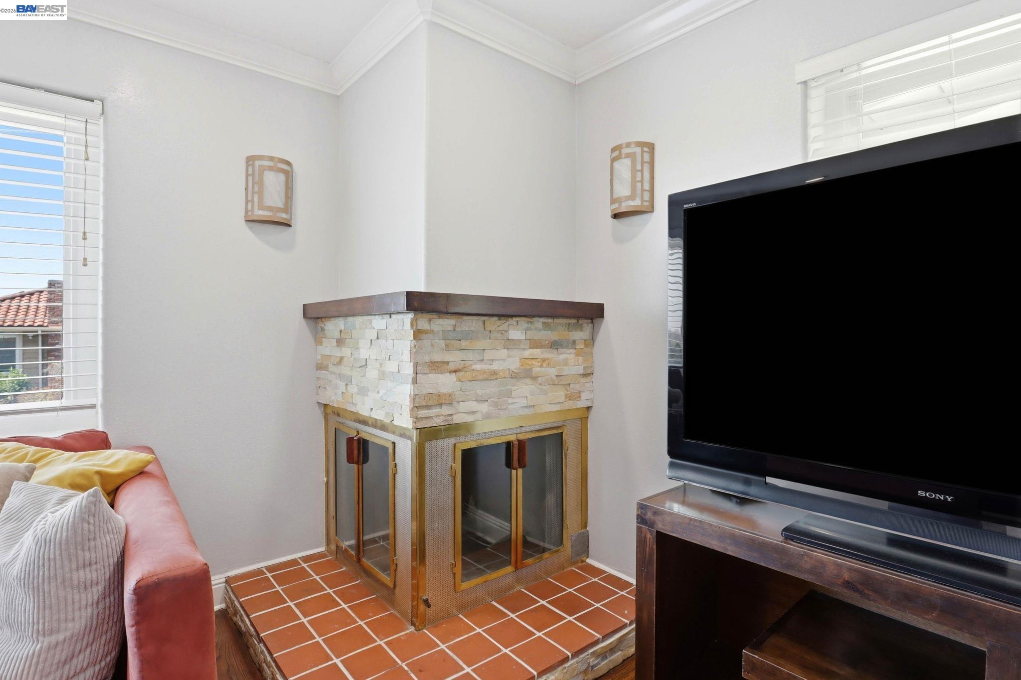 Detail Gallery Image 6 of 38 For 1233 Benedict Ct, San Leandro,  CA 94577 - 3 Beds | 2 Baths