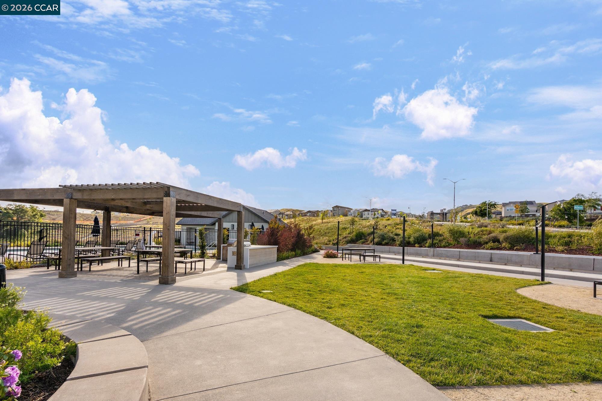 Detail Gallery Image 30 of 35 For 1200 Lorenzini Loop, San Ramon,  CA 94583 - 3 Beds | 3/1 Baths