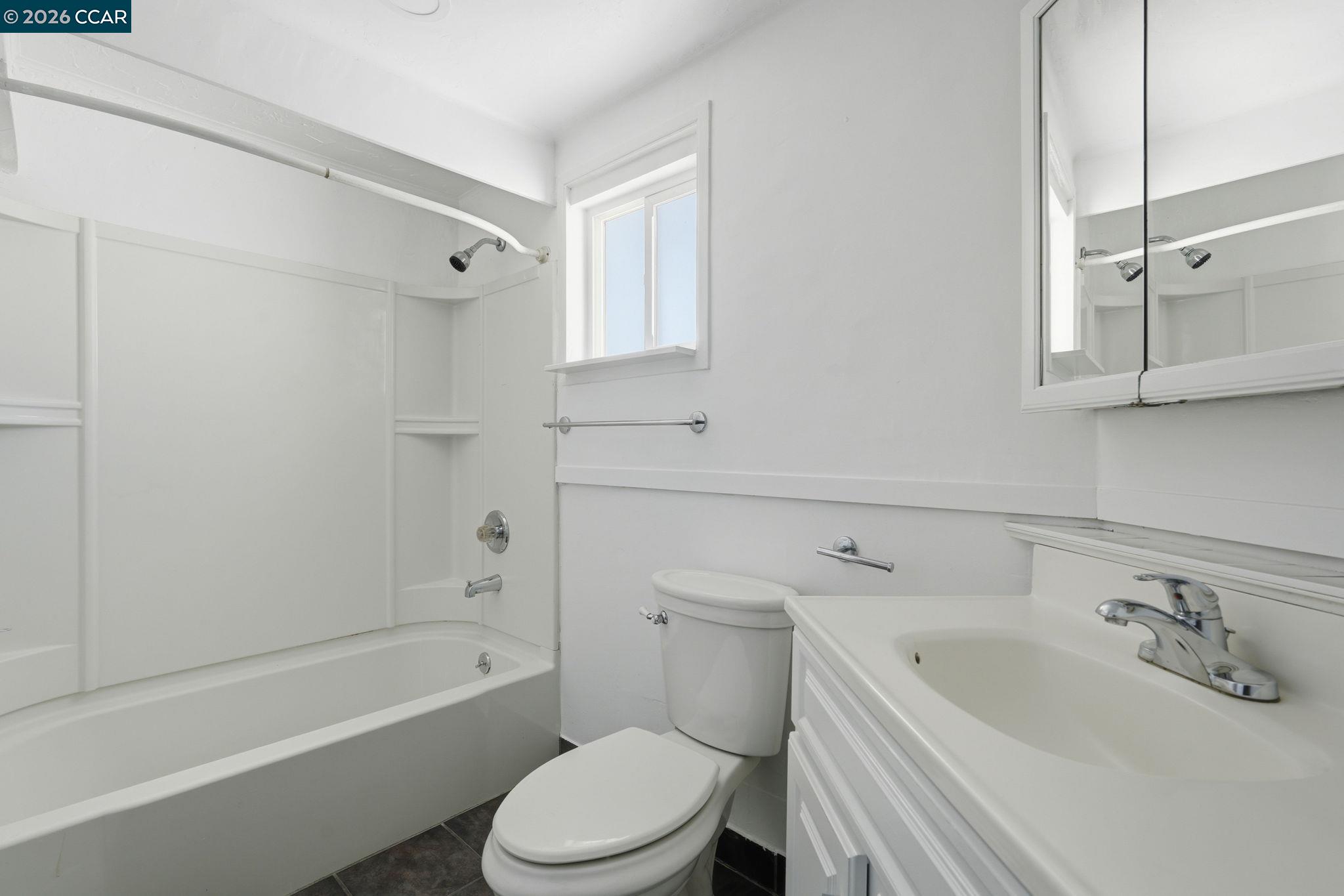 Detail Gallery Image 17 of 55 For 1532 Mariposa St, Richmond,  CA 94804 - – Beds | – Baths