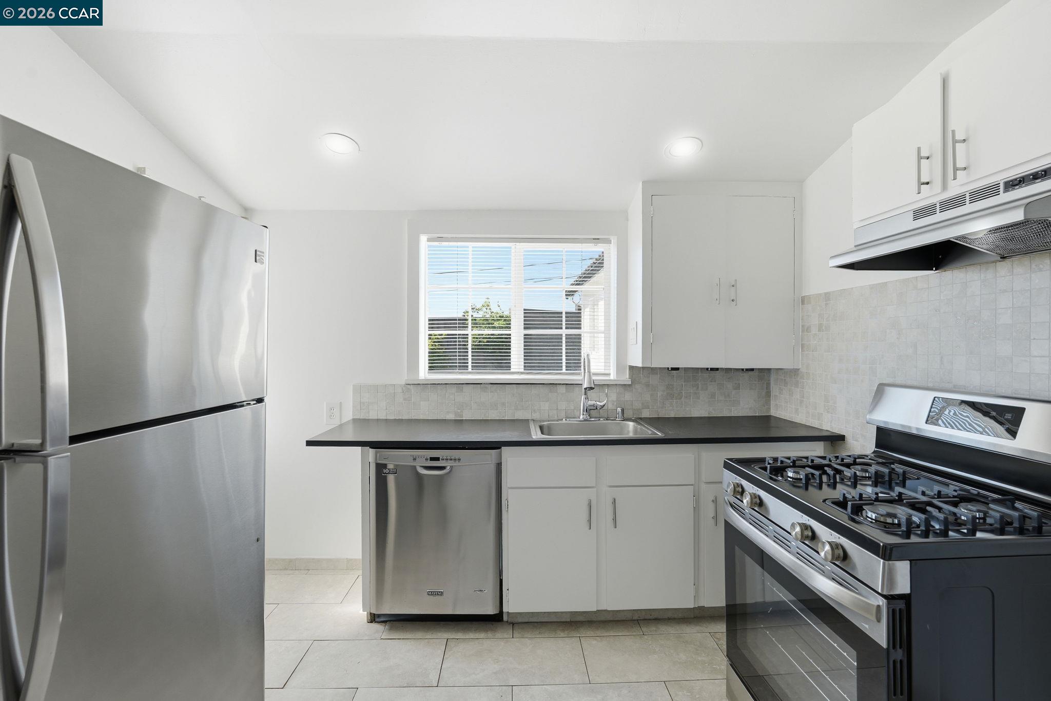 Detail Gallery Image 19 of 55 For 1532 Mariposa St, Richmond,  CA 94804 - – Beds | – Baths