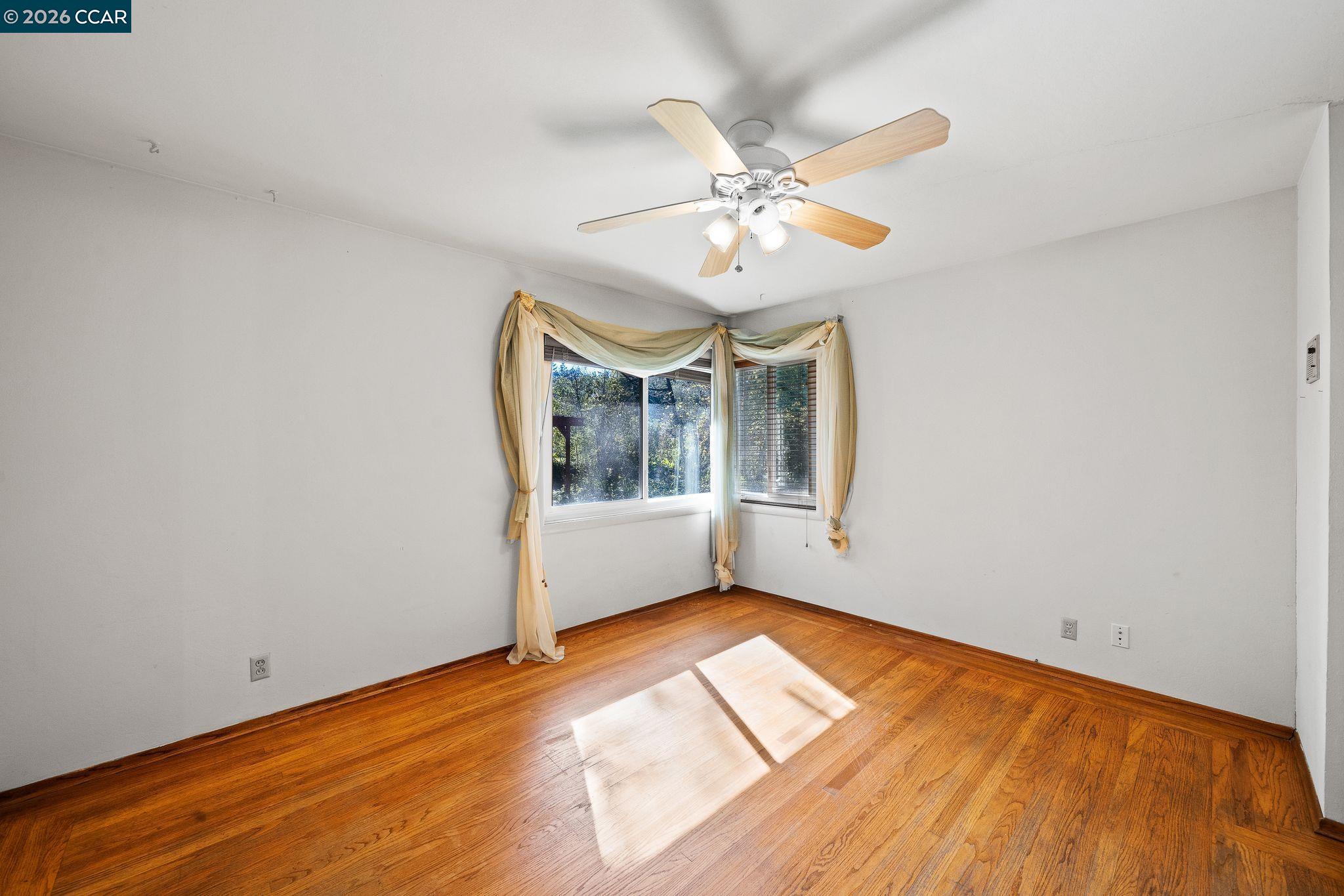 Detail Gallery Image 18 of 47 For 1174 Saint Francis Dr, Concord,  CA 94518 - 3 Beds | 2 Baths