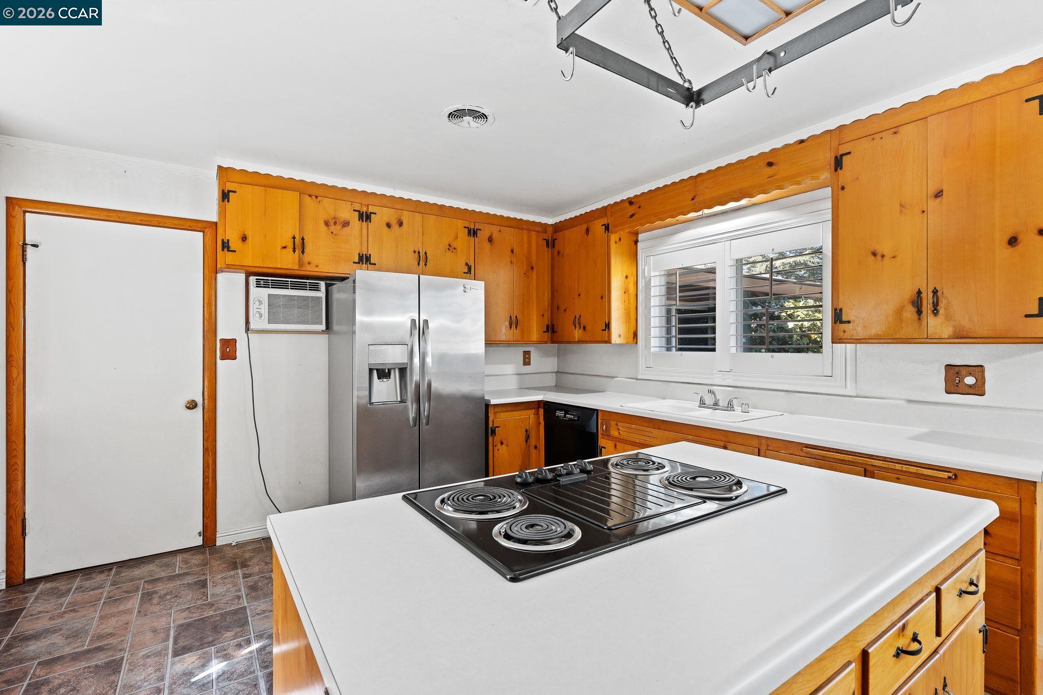 Detail Gallery Image 25 of 47 For 1174 Saint Francis Dr, Concord,  CA 94518 - 3 Beds | 2 Baths