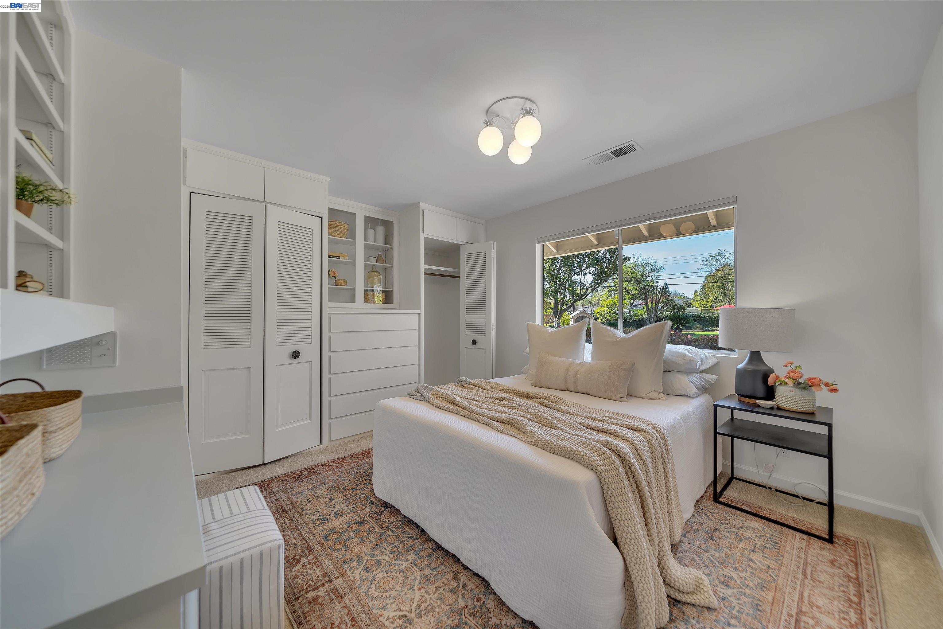 Detail Gallery Image 37 of 52 For 1121 El Sur Way, Sacramento,  CA 95864 - 6 Beds | 4 Baths