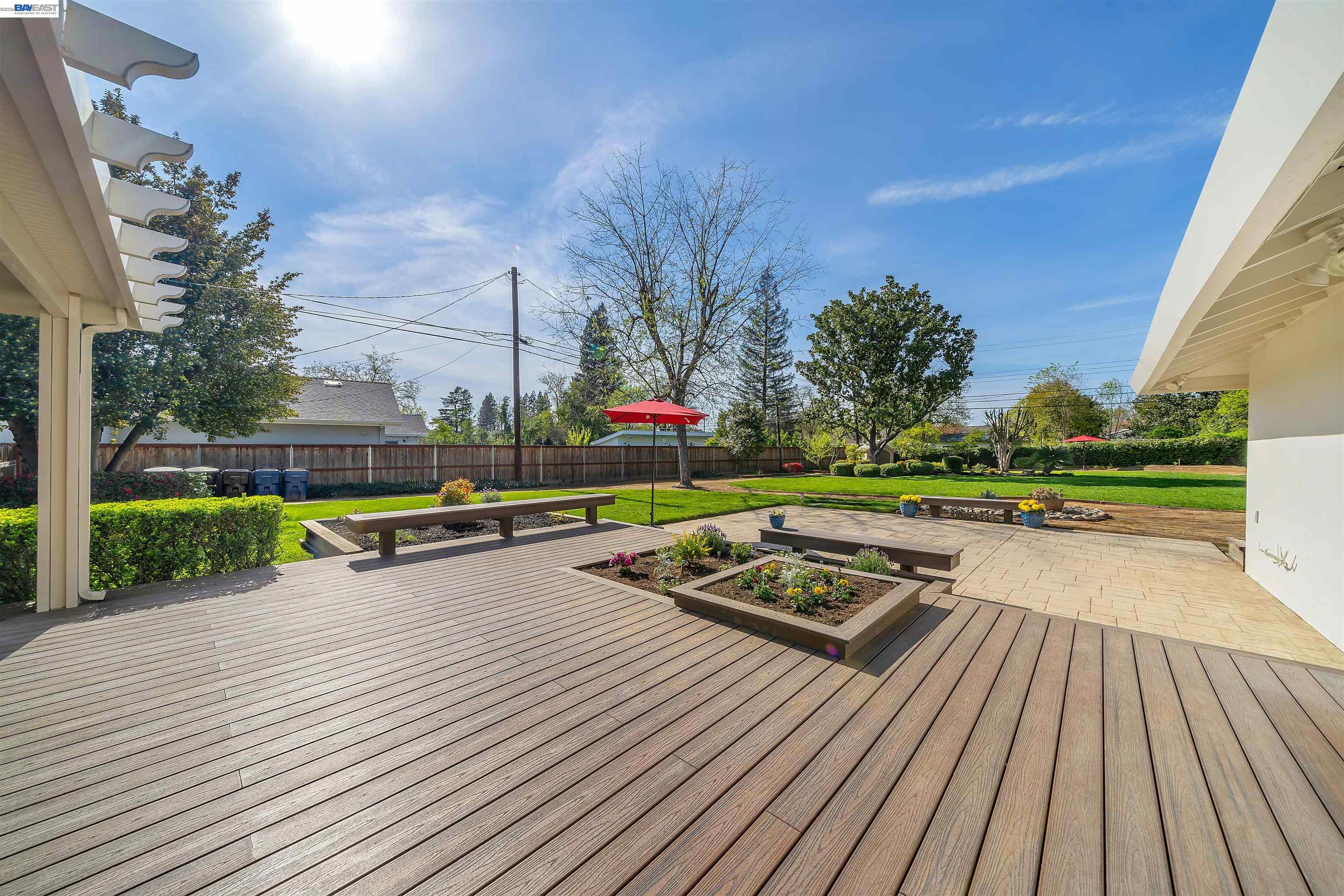 Detail Gallery Image 48 of 52 For 1121 El Sur Way, Sacramento,  CA 95864 - 6 Beds | 4 Baths