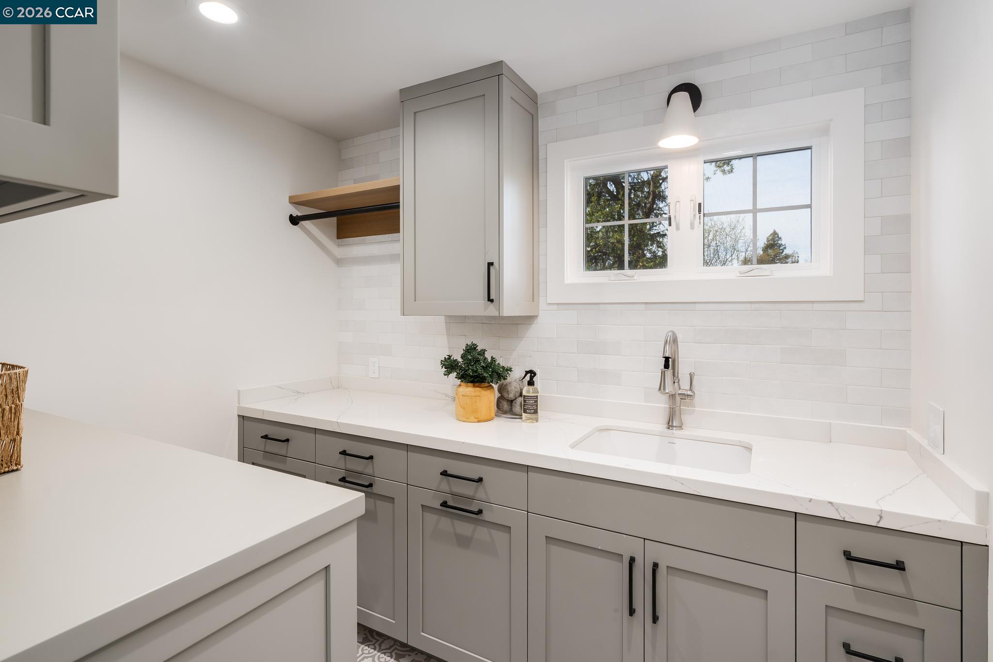 Detail Gallery Image 30 of 51 For 173 Belgian Dr, Danville,  CA 94526 - 5 Beds | 3 Baths