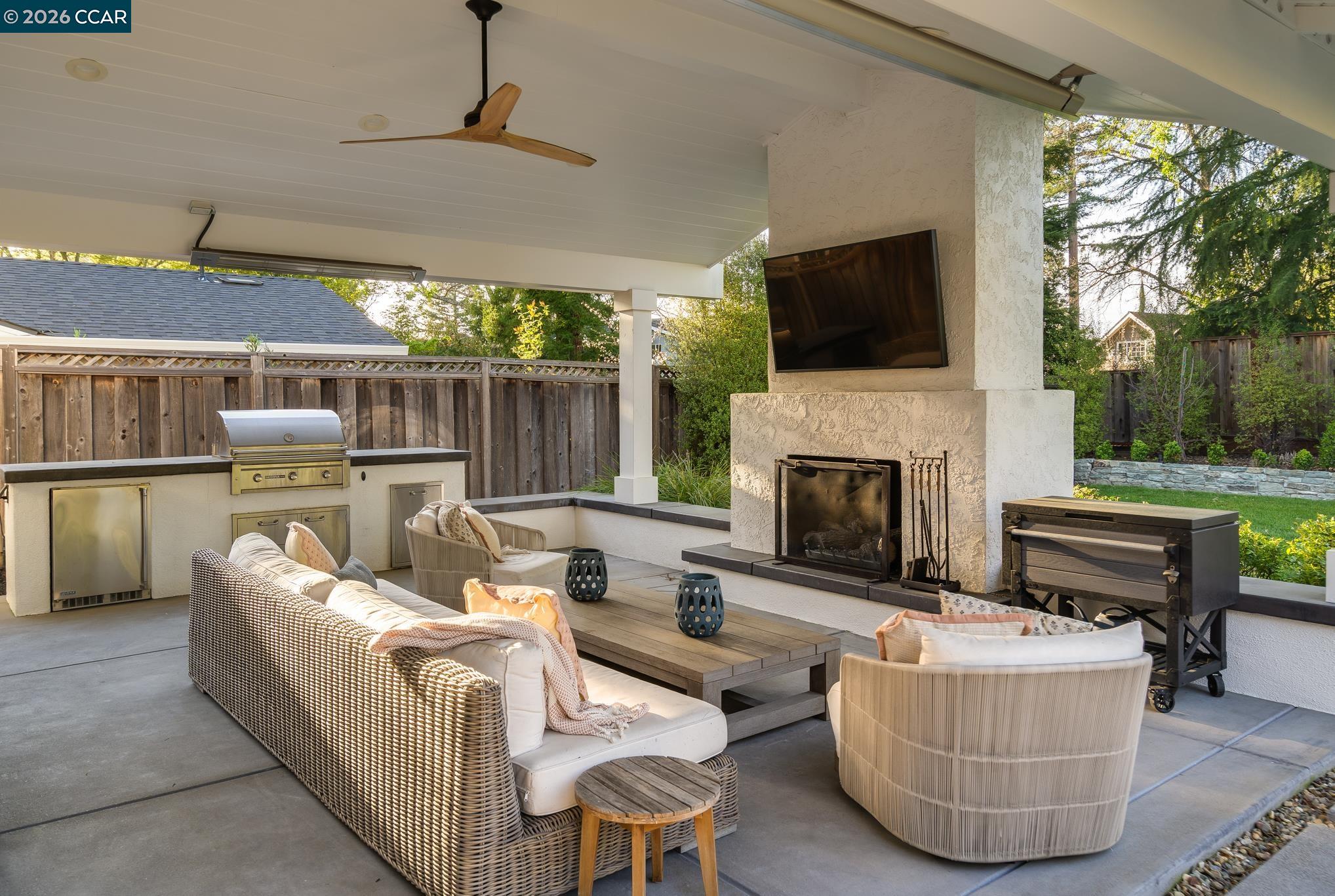 Detail Gallery Image 32 of 51 For 173 Belgian Dr, Danville,  CA 94526 - 5 Beds | 3 Baths