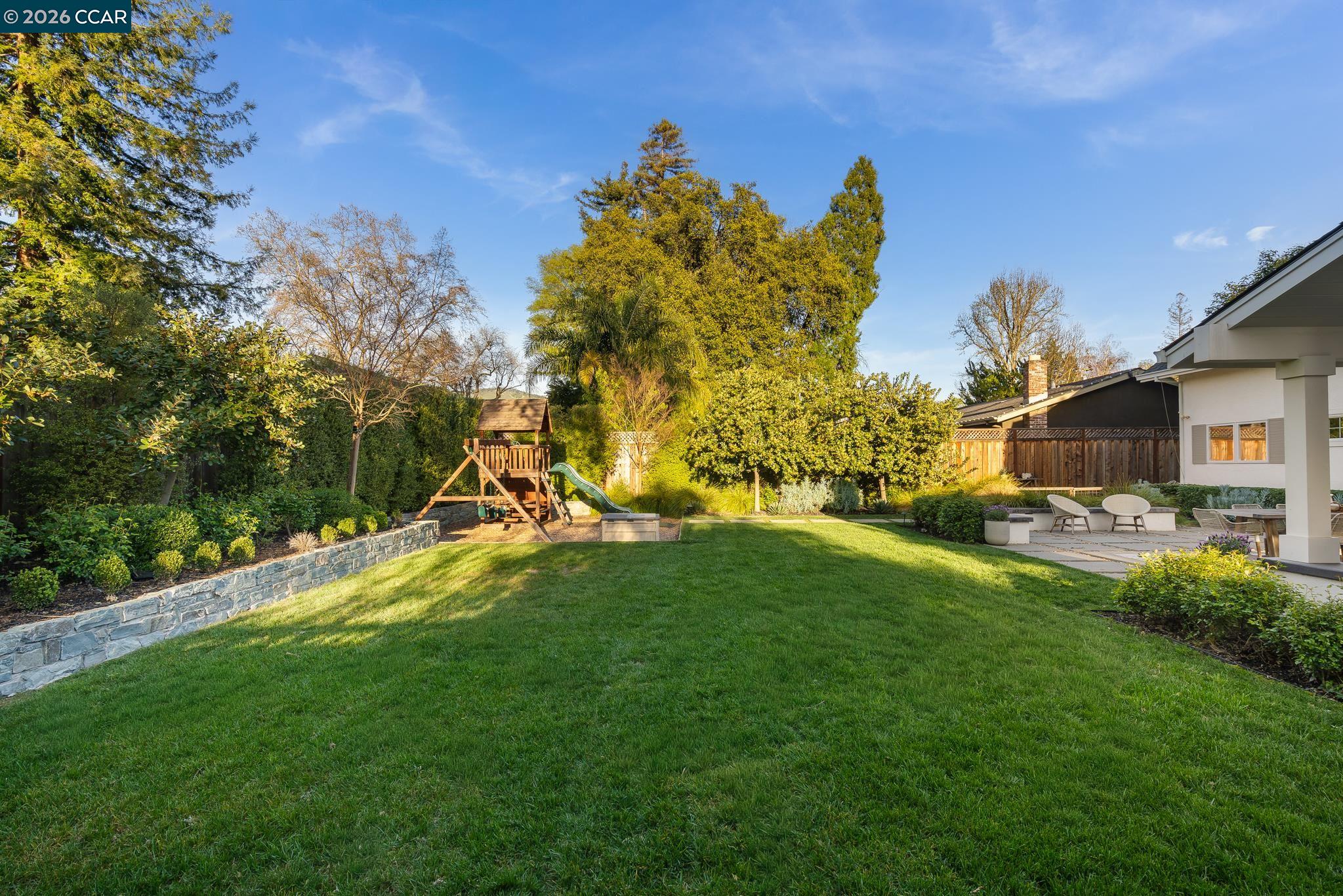 Detail Gallery Image 41 of 52 For 173 Belgian Dr, Danville,  CA 94526 - 5 Beds | 3 Baths