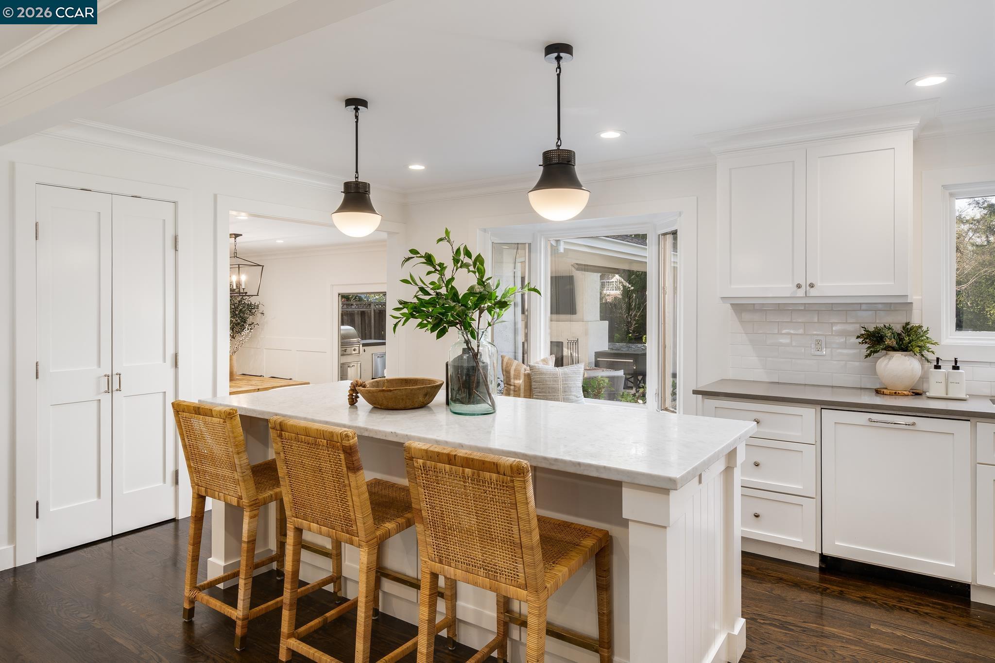 Detail Gallery Image 7 of 52 For 173 Belgian Dr, Danville,  CA 94526 - 5 Beds | 3 Baths