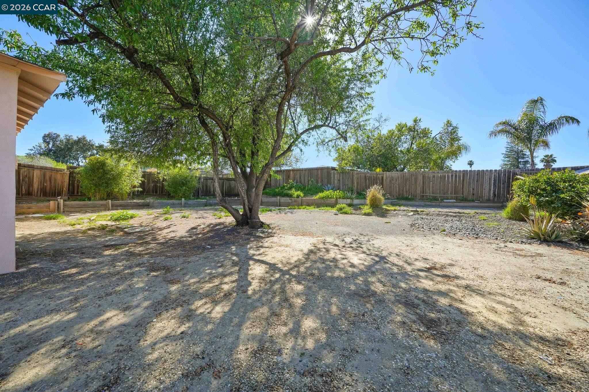 Detail Gallery Image 22 of 28 For 1125 Jensen Dr, Pittsburg,  CA 94565 - 3 Beds | 2 Baths