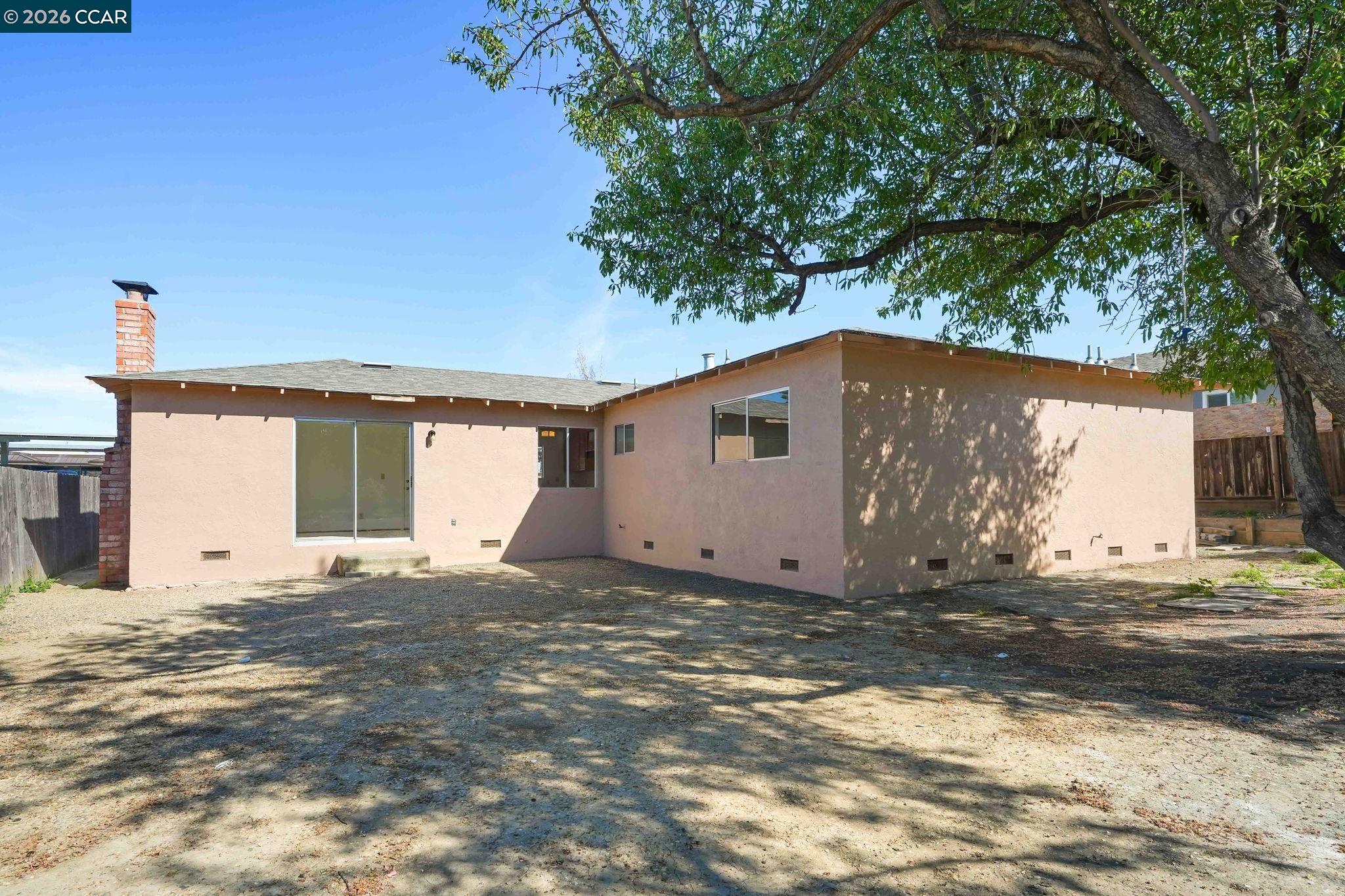 Detail Gallery Image 25 of 28 For 1125 Jensen Dr, Pittsburg,  CA 94565 - 3 Beds | 2 Baths