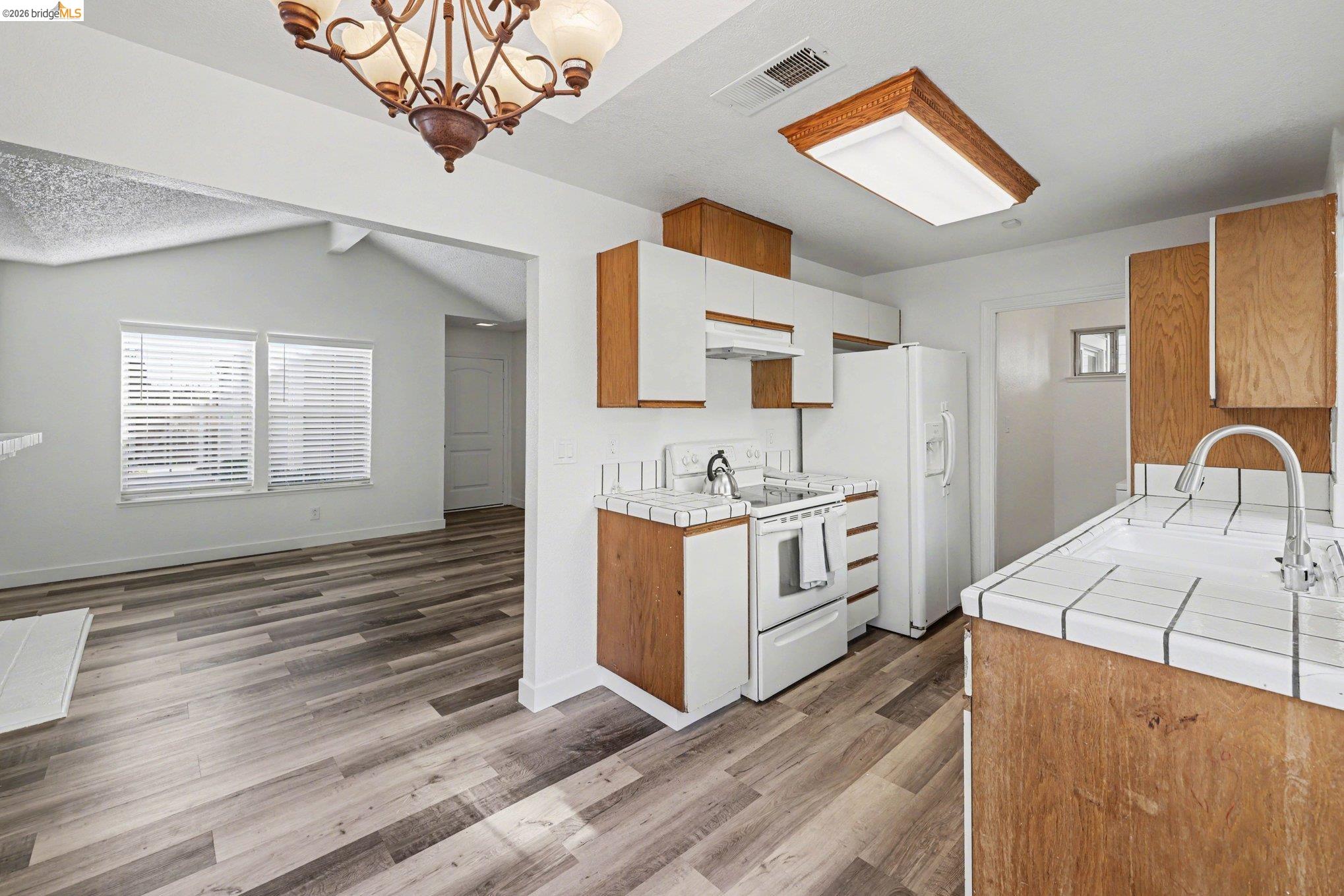 Detail Gallery Image 13 of 23 For 3513 Baywood Cir, Antioch,  CA 94531 - 2 Beds | 2 Baths