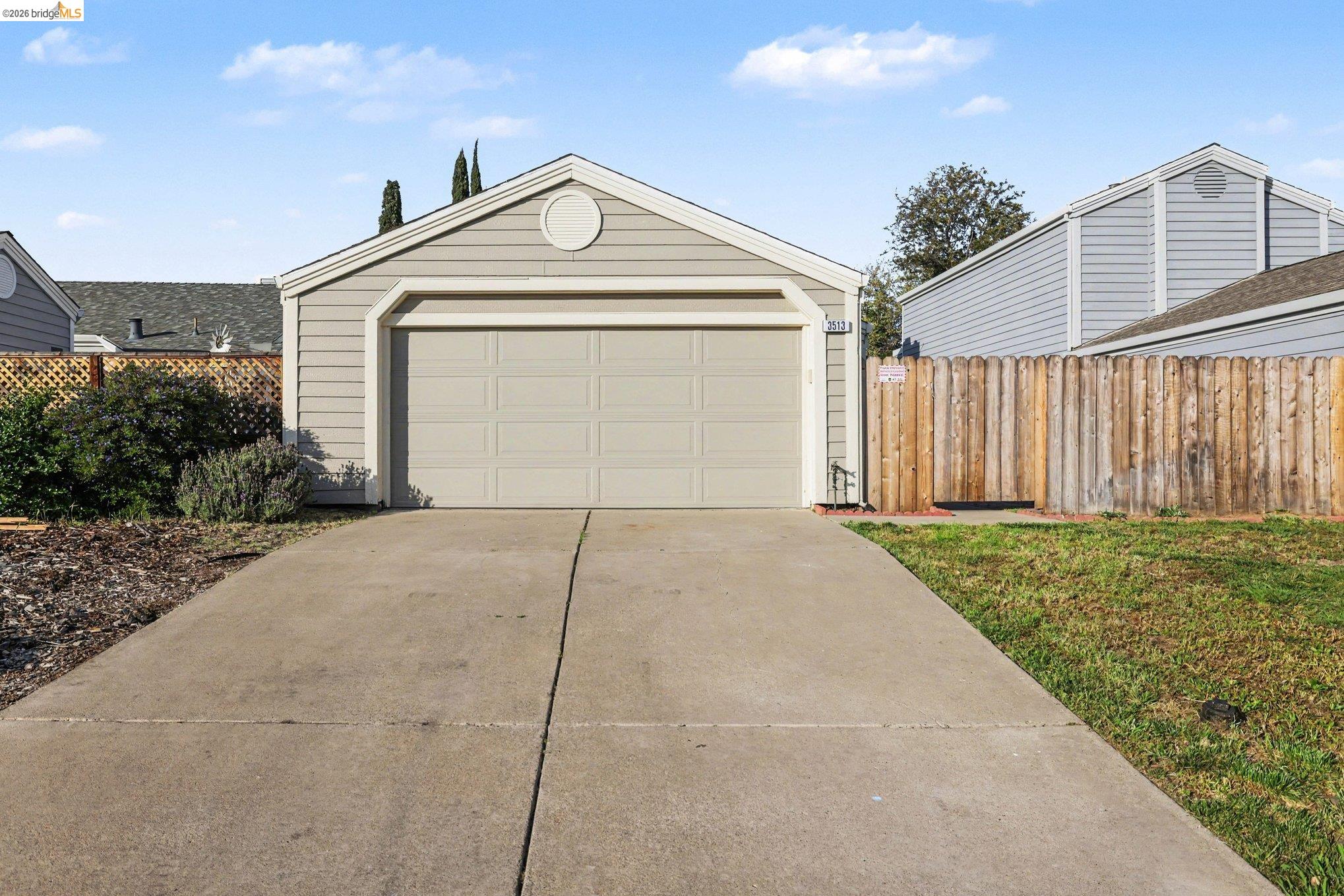 Detail Gallery Image 4 of 23 For 3513 Baywood Cir, Antioch,  CA 94531 - 2 Beds | 2 Baths