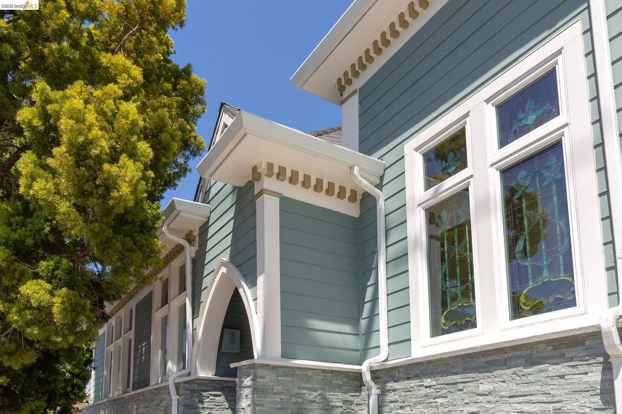 Detail Gallery Image 47 of 51 For 6300 Shattuck Ave #1,  Oakland,  CA 94609 - 3 Beds | 2 Baths