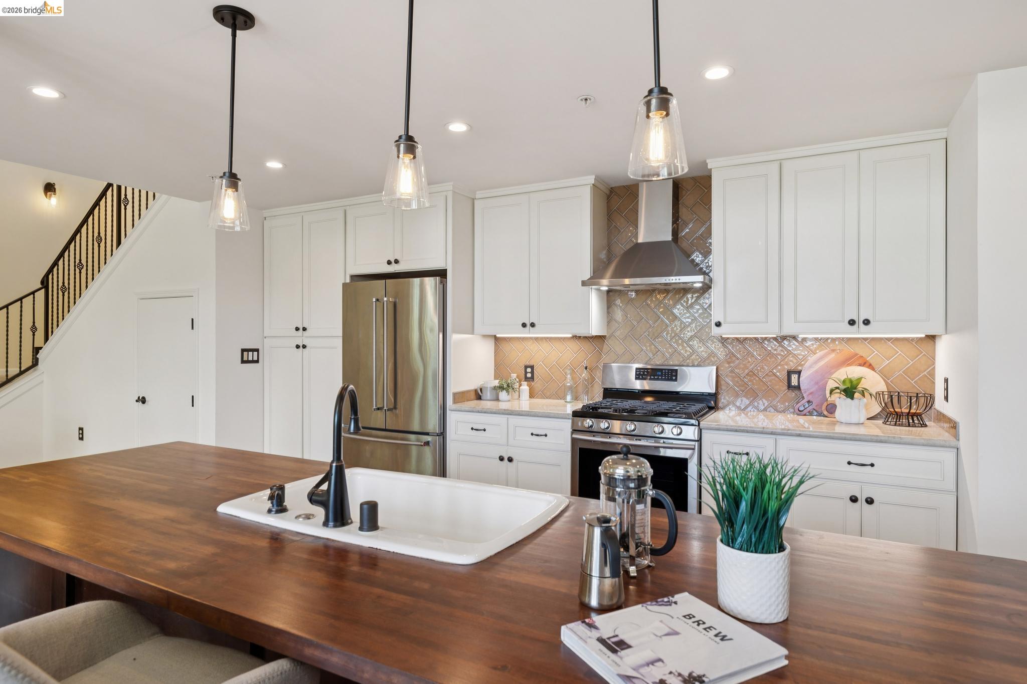 Photo #9: 41126765 Listing: Photo #9