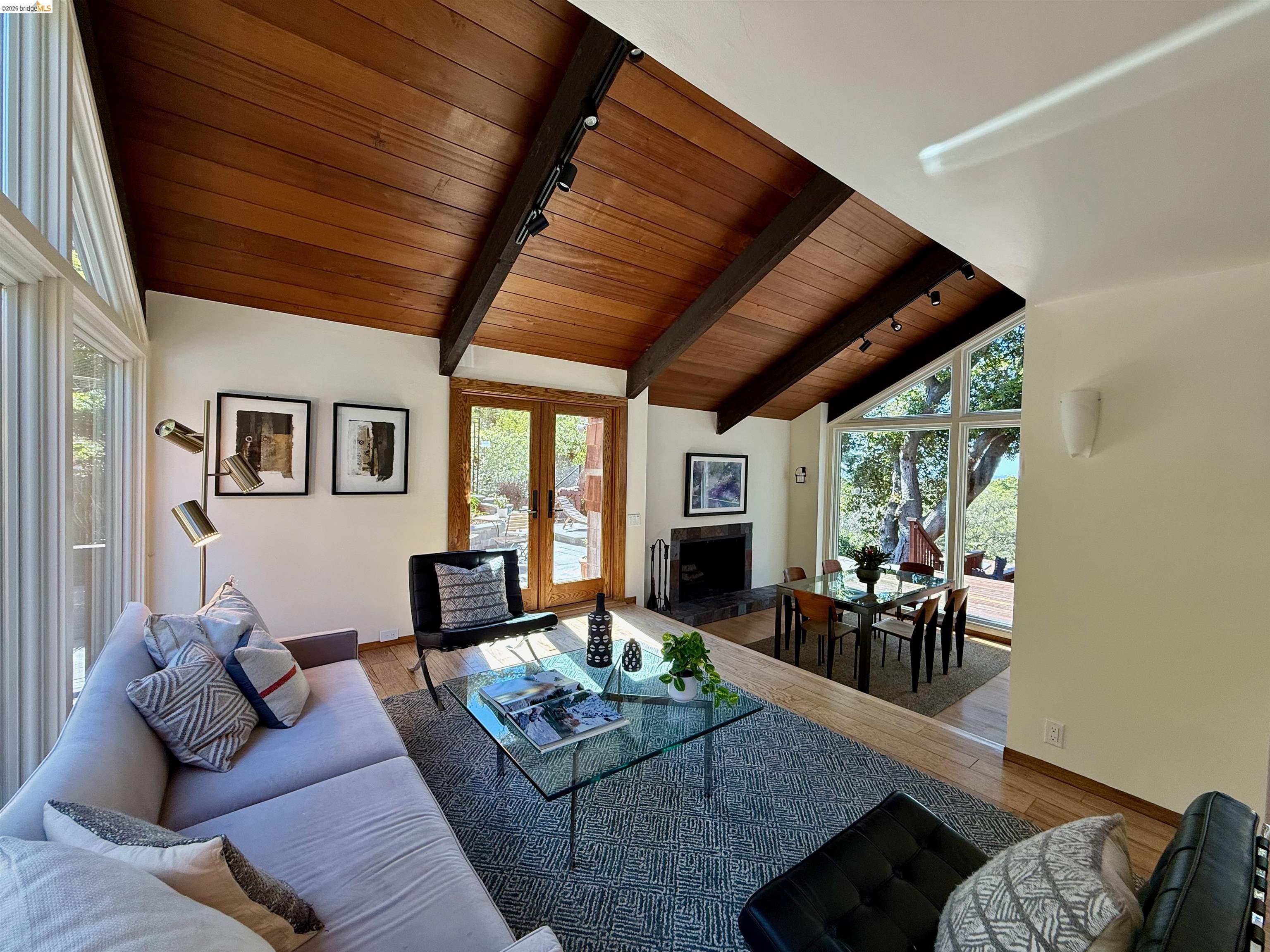 Detail Gallery Image 3 of 10 For 1179 Keith Ave, Berkeley,  CA 94708 - 6 Beds | 3 Baths