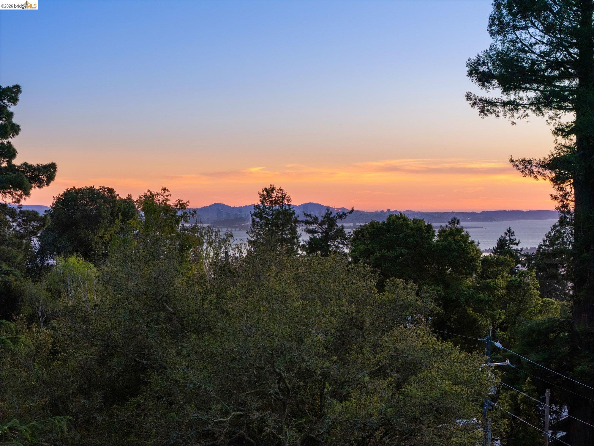 Detail Gallery Image 6 of 58 For 1179 Keith Ave, Berkeley,  CA 94708 - 6 Beds | 3 Baths