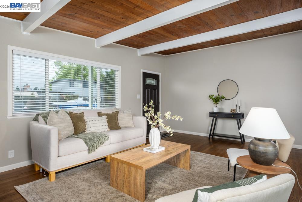 Detail Gallery Image 6 of 29 For 36637 Burdick St, Newark,  CA 94560 - 3 Beds | 2 Baths