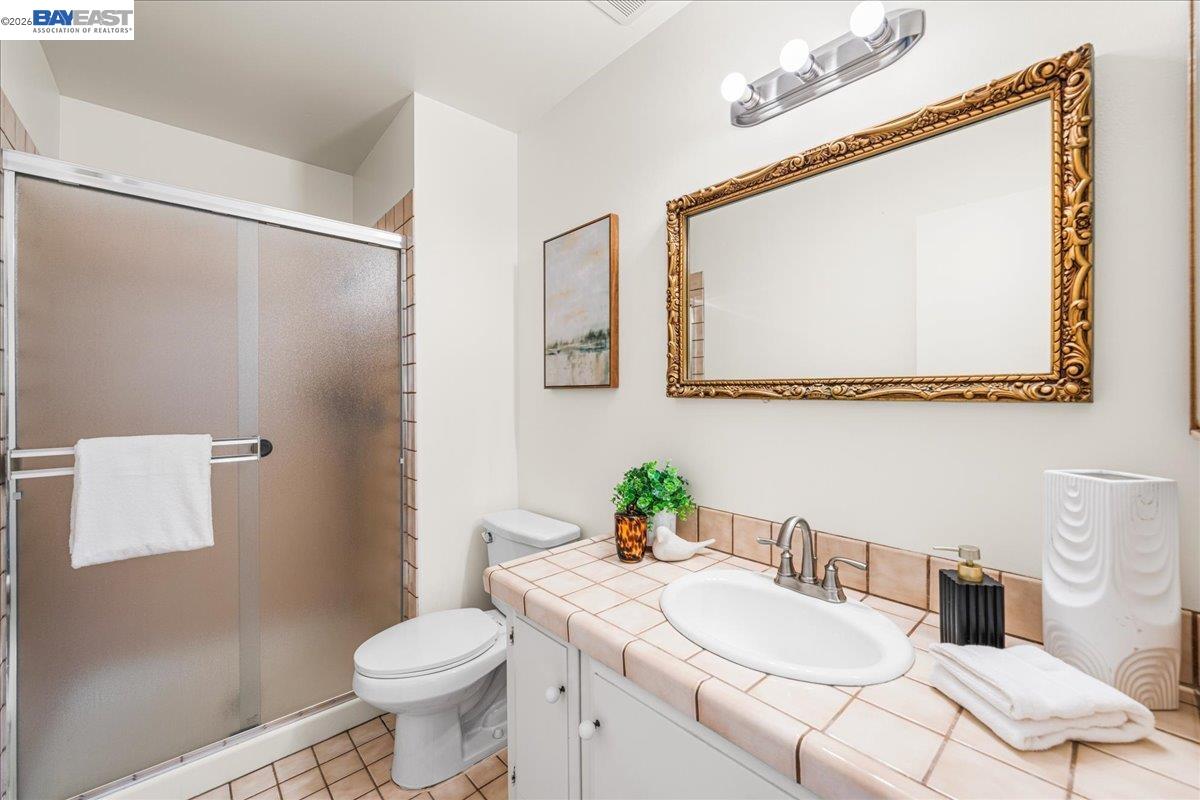 Detail Gallery Image 25 of 58 For 3647 Ashwood Dr, Pleasanton,  CA 94588 - 3 Beds | 2 Baths