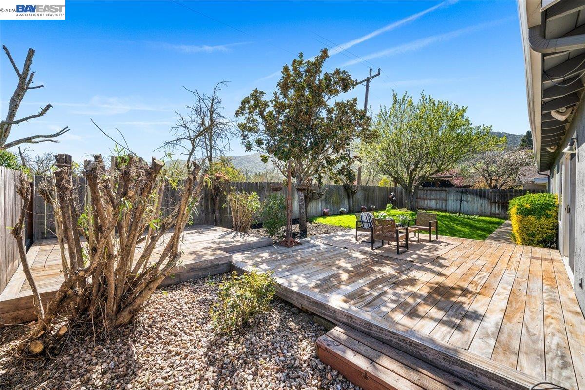 Detail Gallery Image 39 of 58 For 3647 Ashwood Dr, Pleasanton,  CA 94588 - 3 Beds | 2 Baths