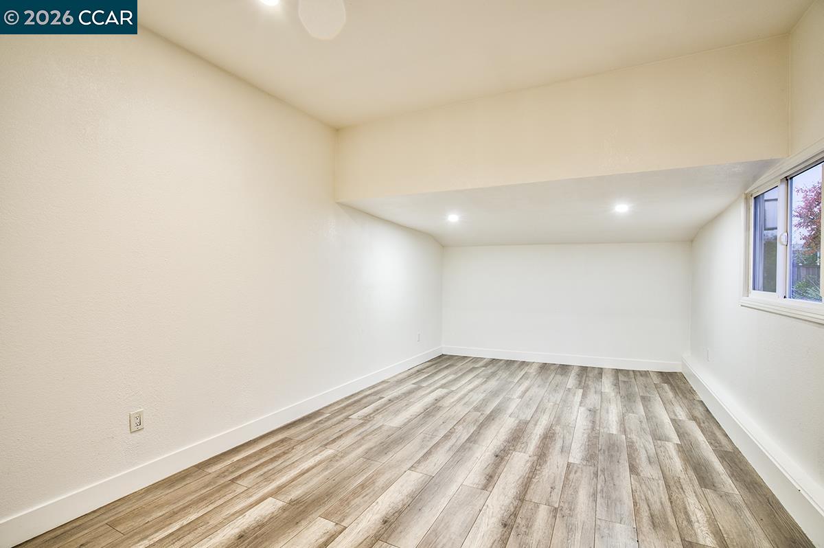 Detail Gallery Image 11 of 28 For 1351 Eastshore Drive, Alameda,  CA 94501 - 0 Beds | 1 Baths