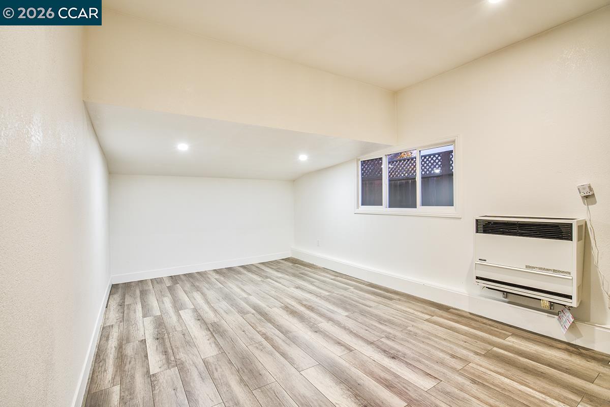 Detail Gallery Image 12 of 28 For 1351 Eastshore Drive, Alameda,  CA 94501 - 0 Beds | 1 Baths