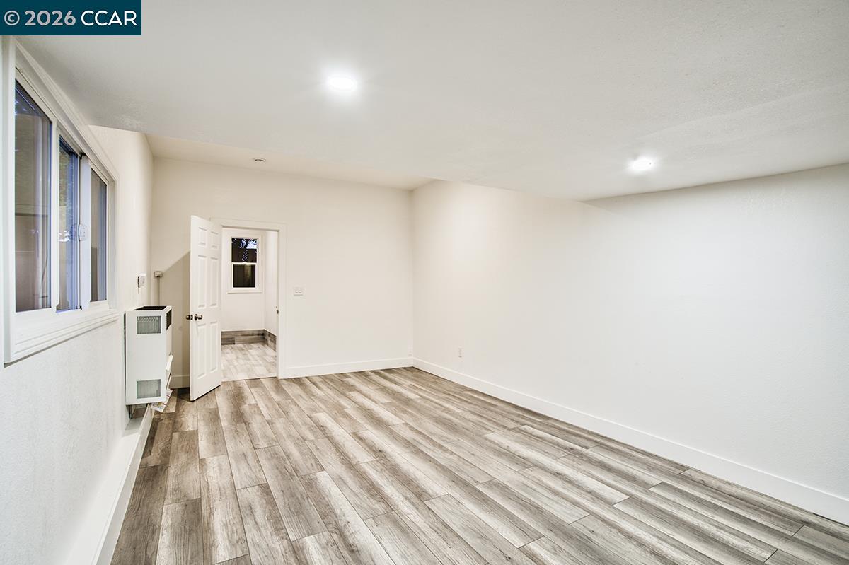 Detail Gallery Image 14 of 28 For 1351 Eastshore Drive, Alameda,  CA 94501 - 0 Beds | 1 Baths