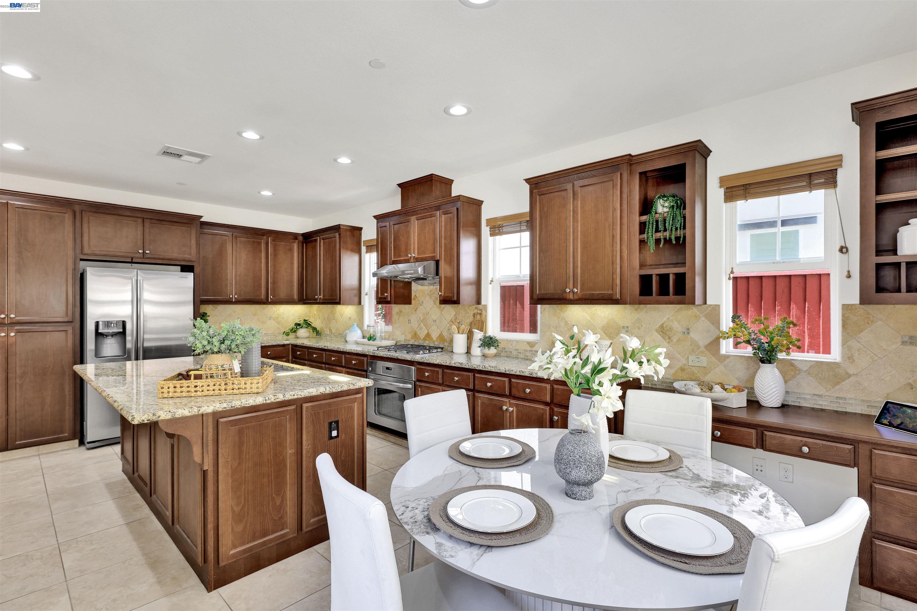 Detail Gallery Image 21 of 56 For 193 Lucy Ln, San Ramon,  CA 94582 - 3 Beds | 3 Baths