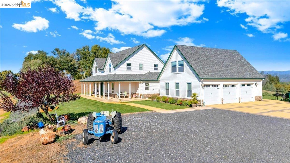 Detail Gallery Image 3 of 60 For 14814 Twist Rd, Jamestown,  CA 95327 - 4 Beds | 4/1 Baths