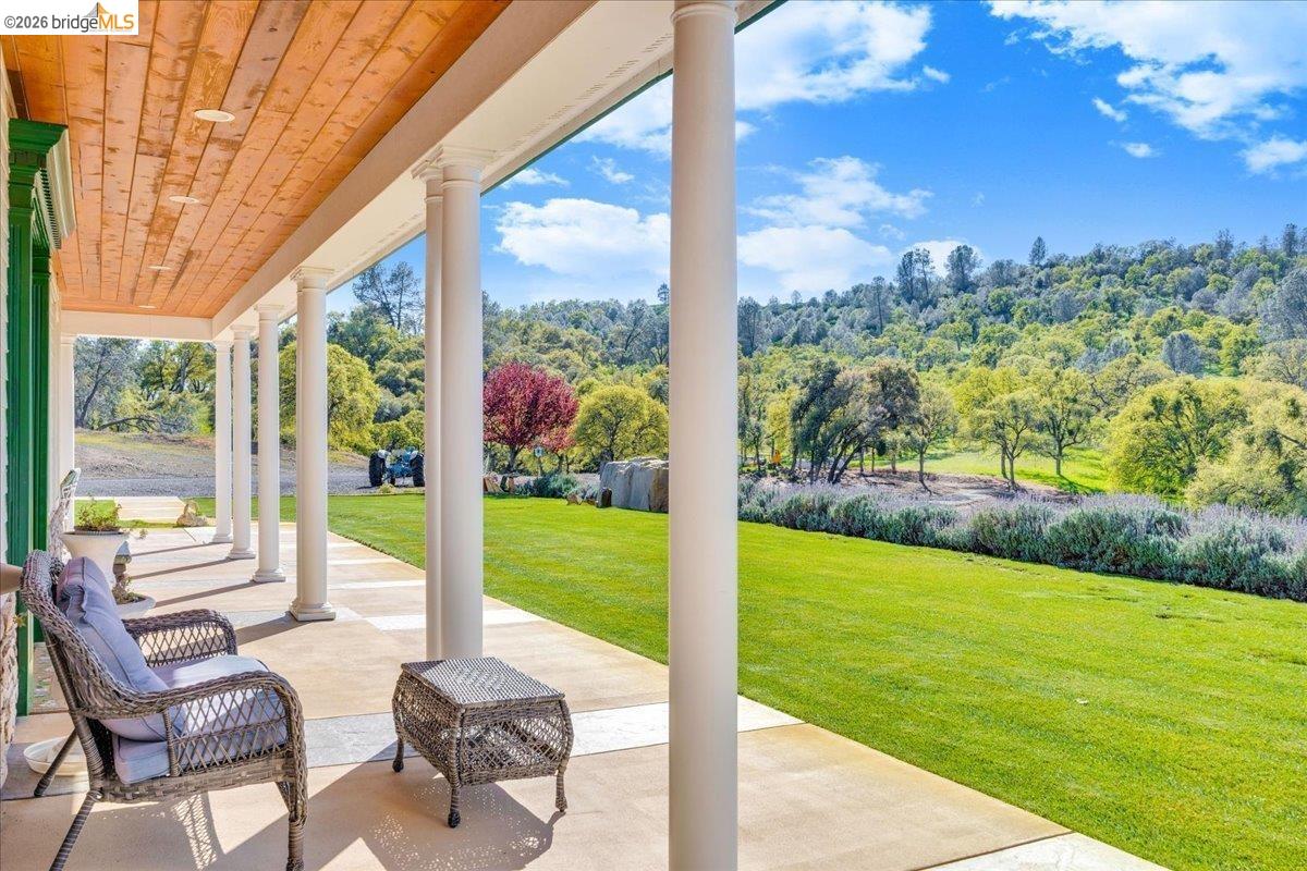 Detail Gallery Image 8 of 60 For 14814 Twist Rd, Jamestown,  CA 95327 - 4 Beds | 4/1 Baths