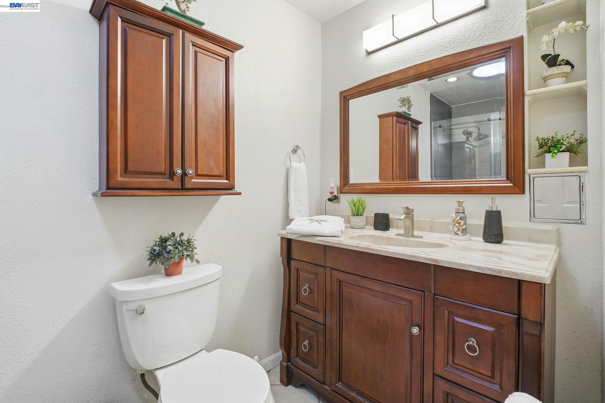 Detail Gallery Image 20 of 26 For 3020 San Andreas Dr, Union City,  CA 94587 - 3 Beds | 2 Baths