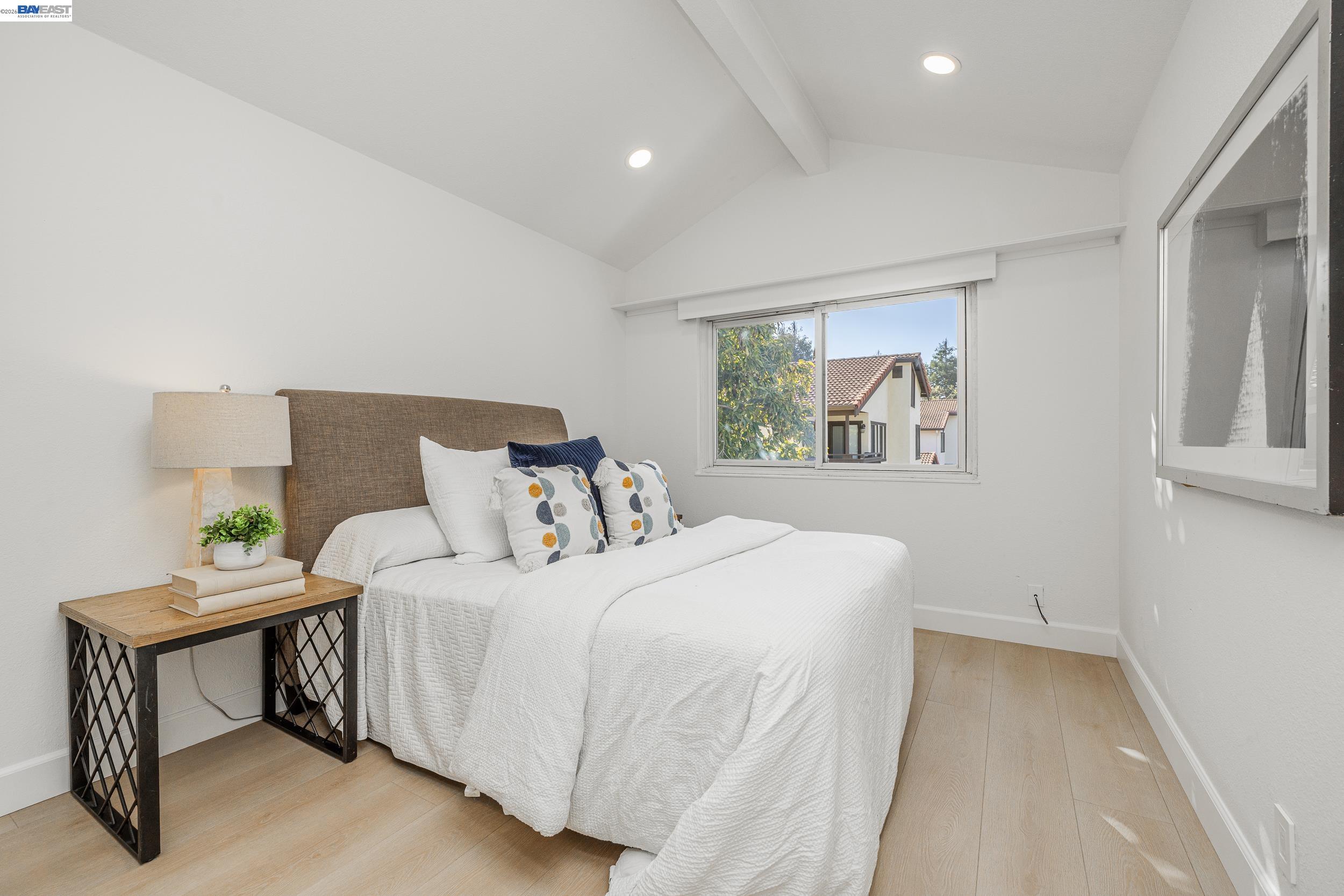 Detail Gallery Image 16 of 30 For 4900 Creekwood Dr, Fremont,  CA 94555 - 3 Beds | 2/1 Baths