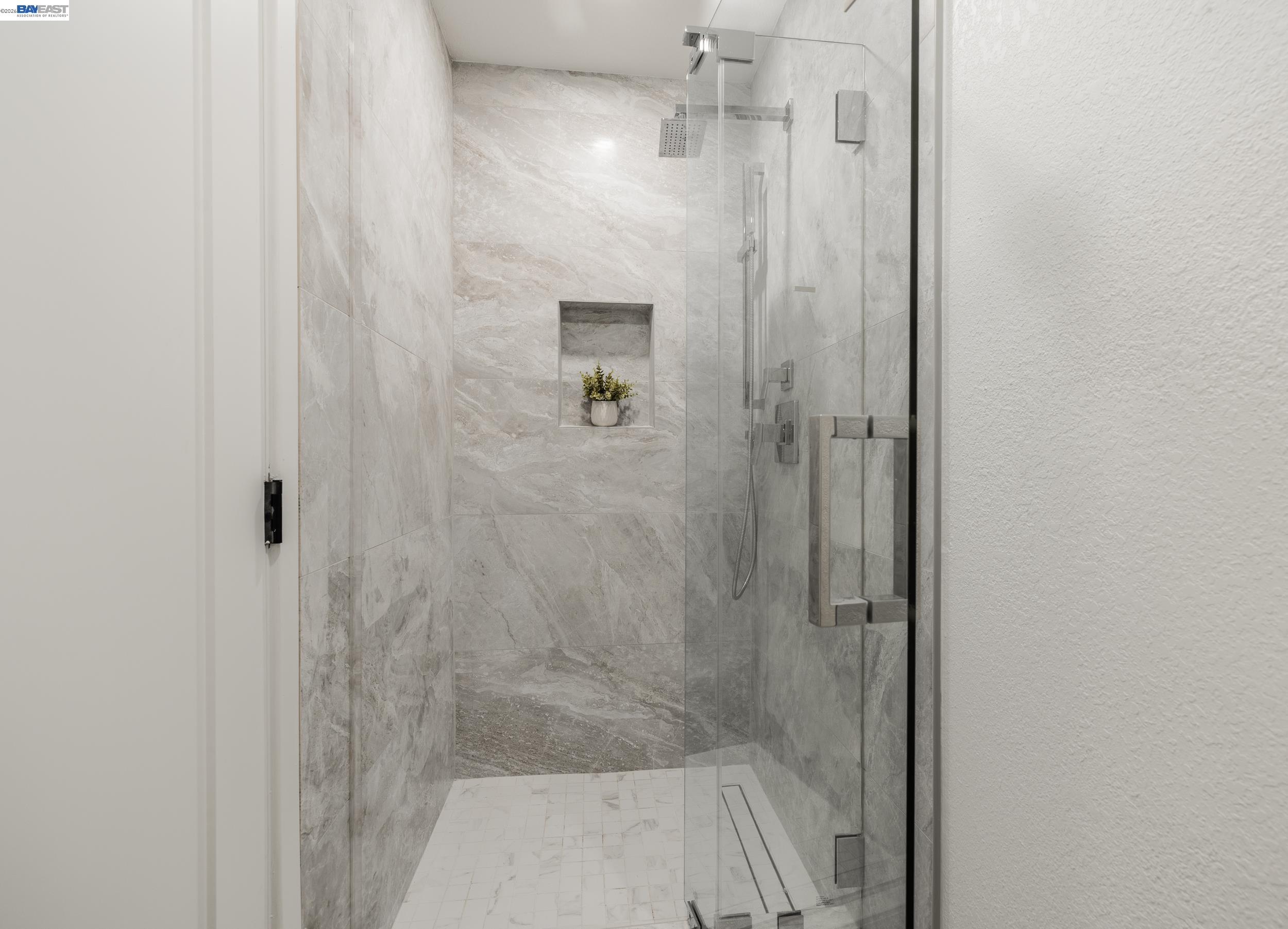 Detail Gallery Image 22 of 30 For 4900 Creekwood Dr, Fremont,  CA 94555 - 3 Beds | 2/1 Baths