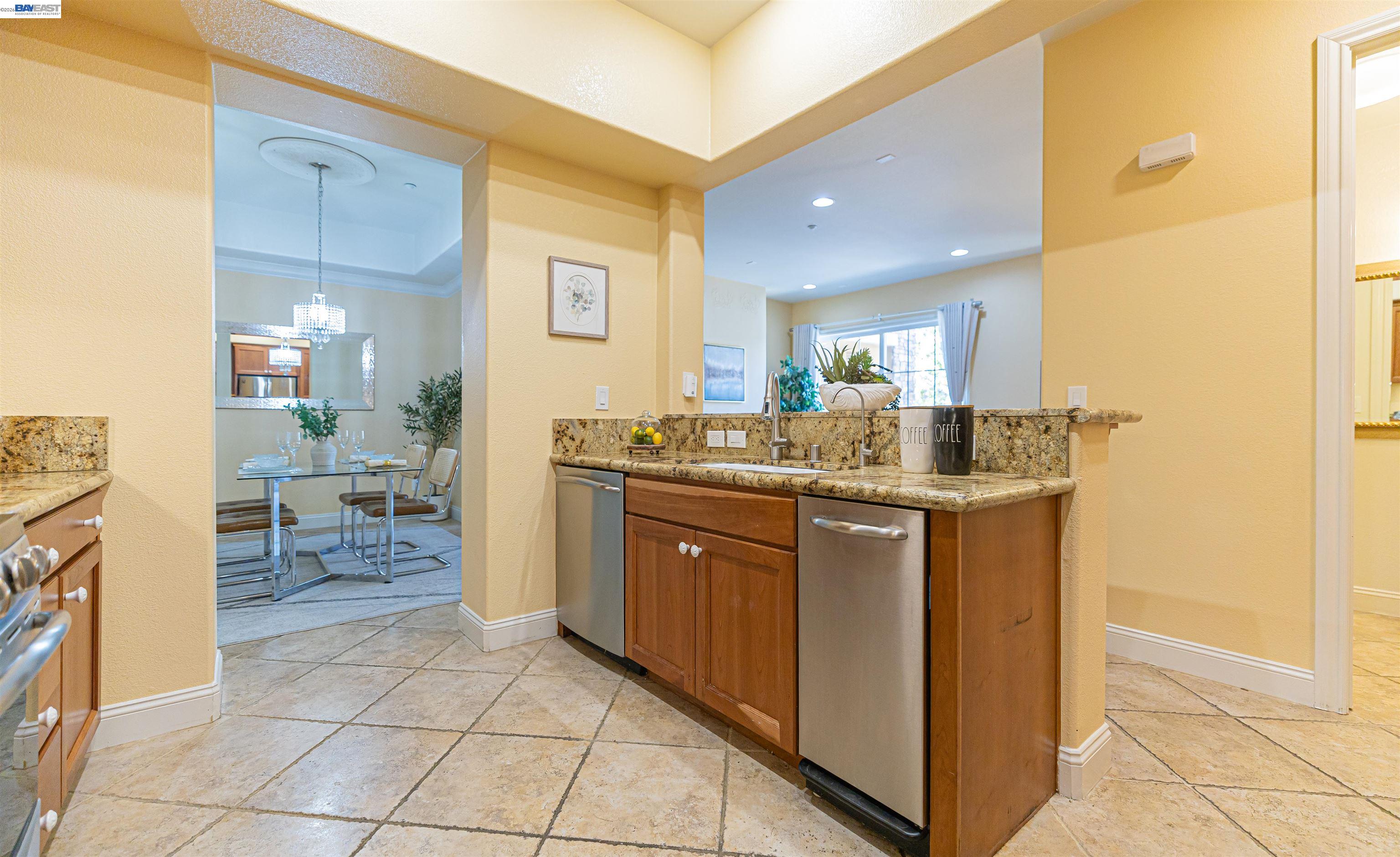 Detail Gallery Image 15 of 32 For 3489 Capoterra Way, Dublin,  CA 94568 - 2 Beds | 2/1 Baths