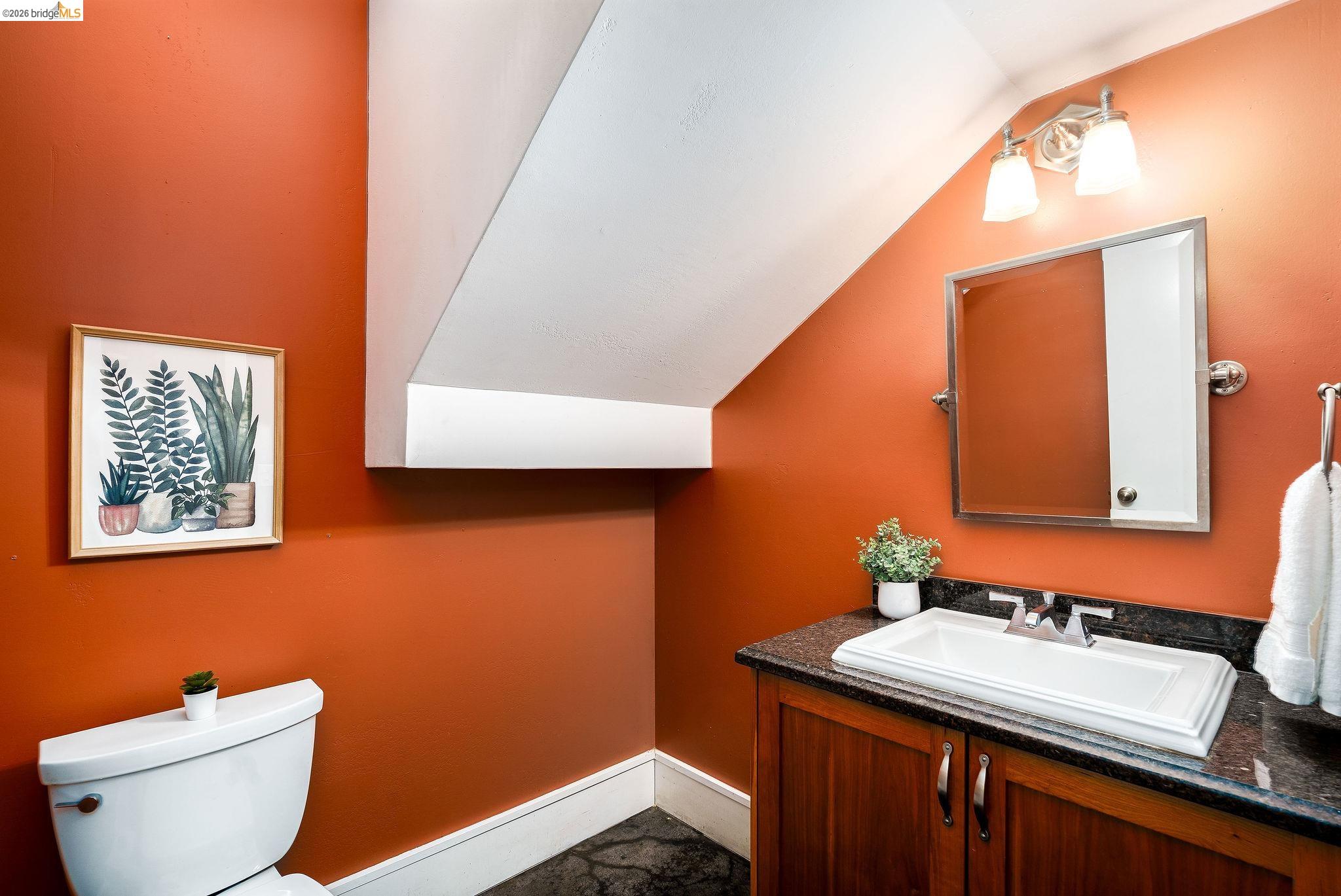 Detail Gallery Image 17 of 50 For 1526 32nd St, Oakland,  CA 94608 - 3 Beds | 2/1 Baths